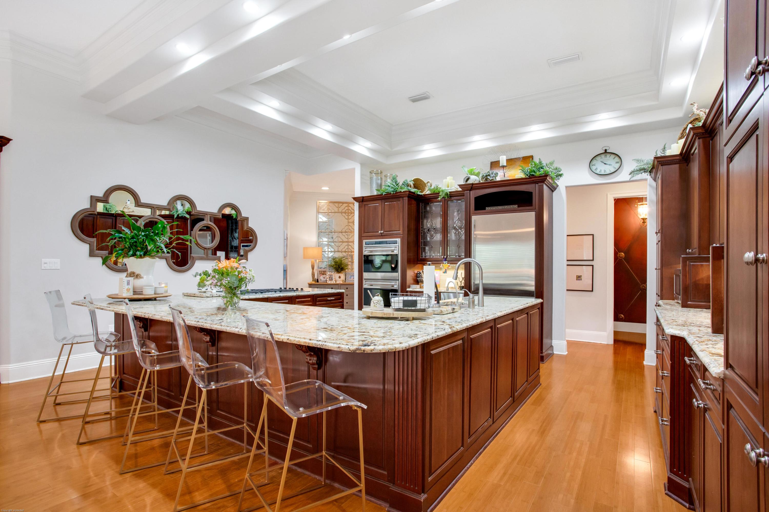 Baytowne Ave - Residential
