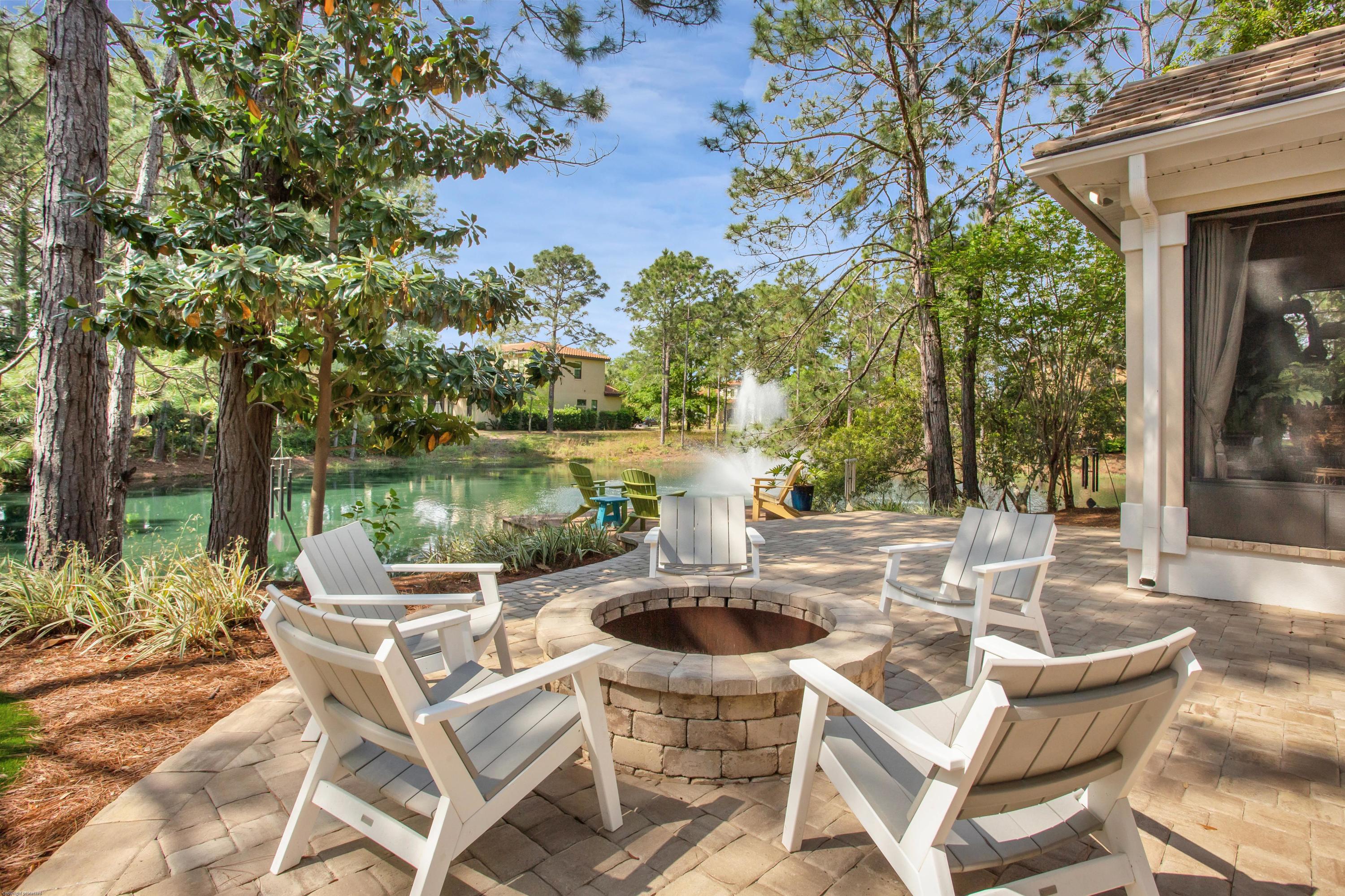 Baytowne Ave - Residential