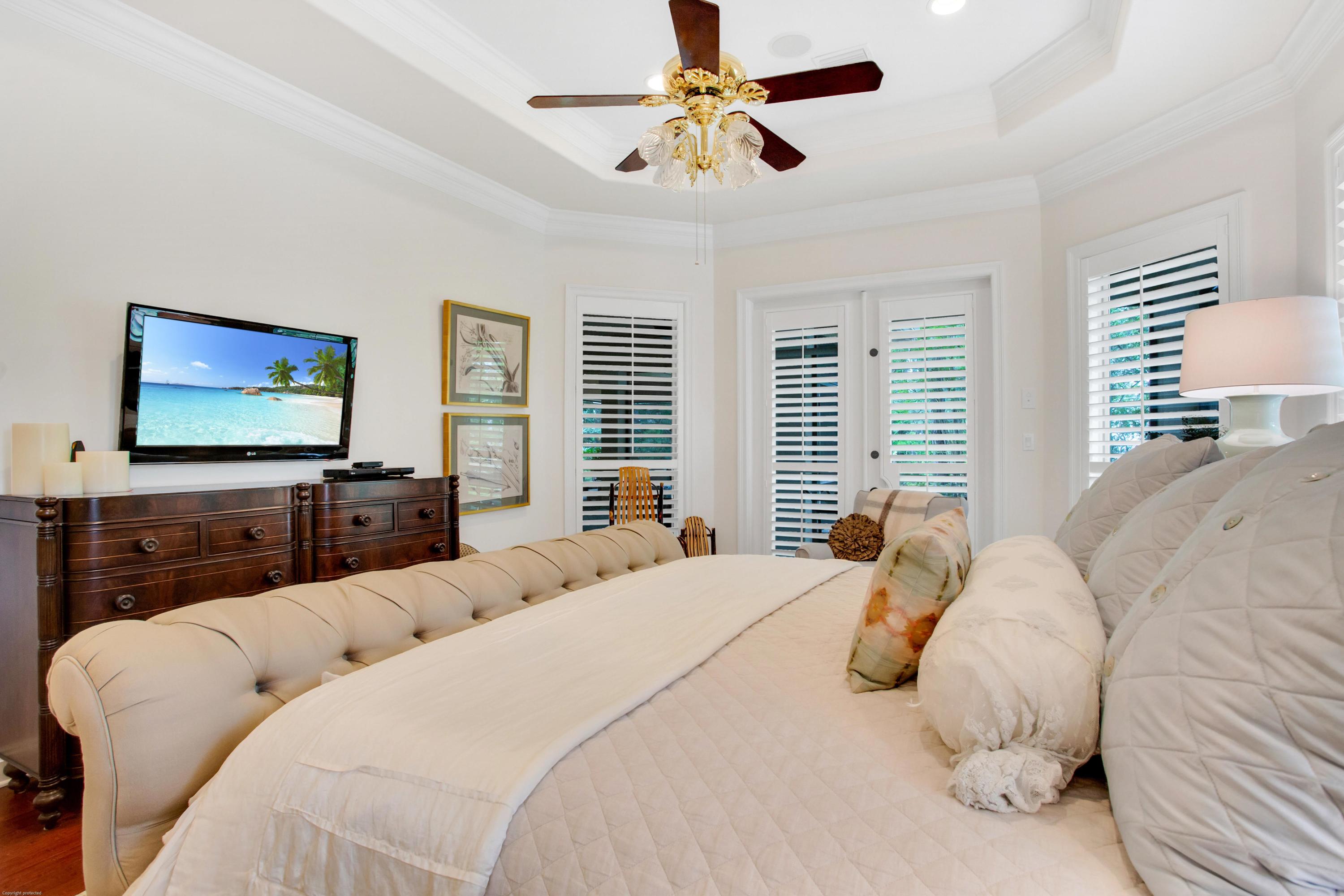 Baytowne Ave - Residential