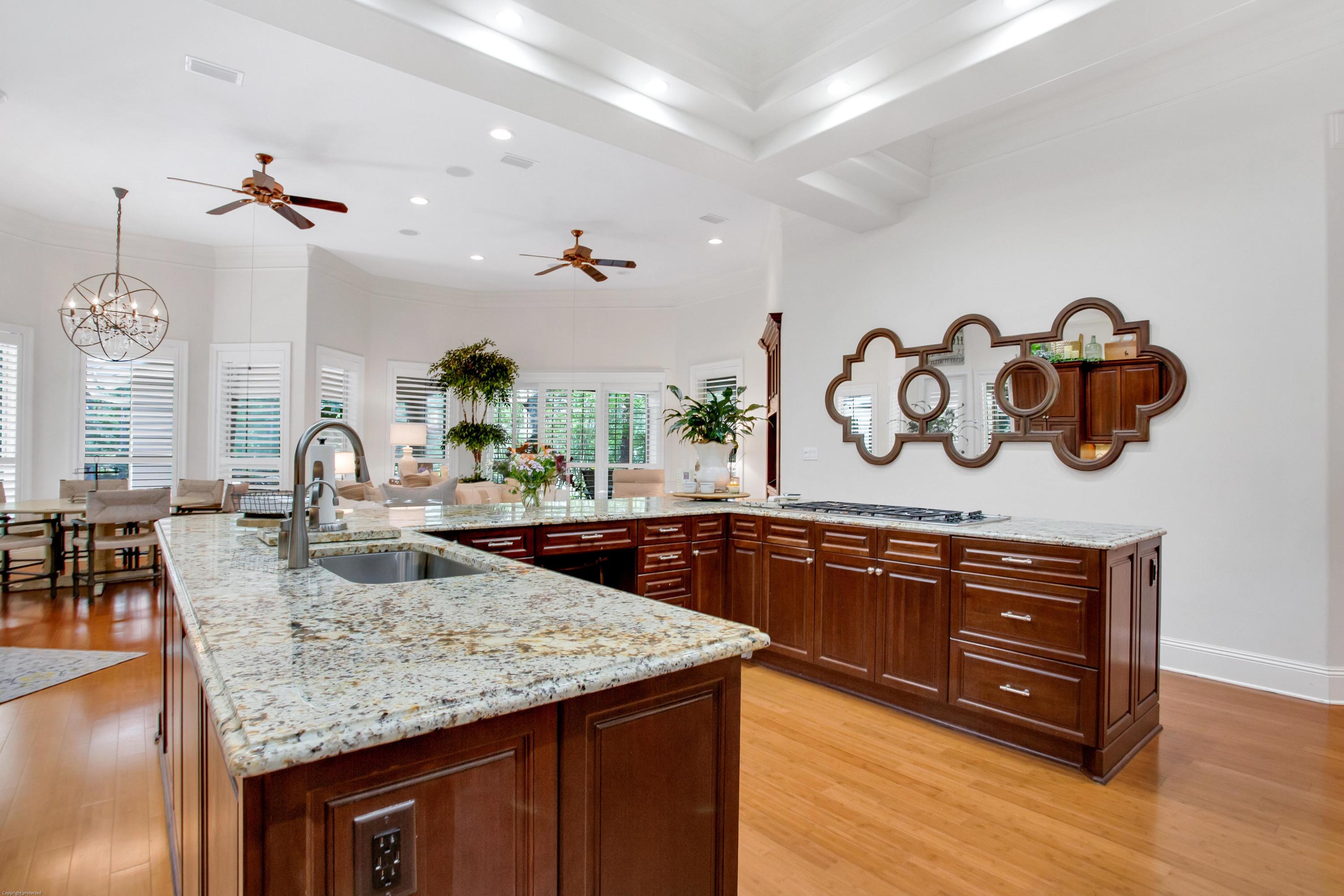 Baytowne Ave - Residential