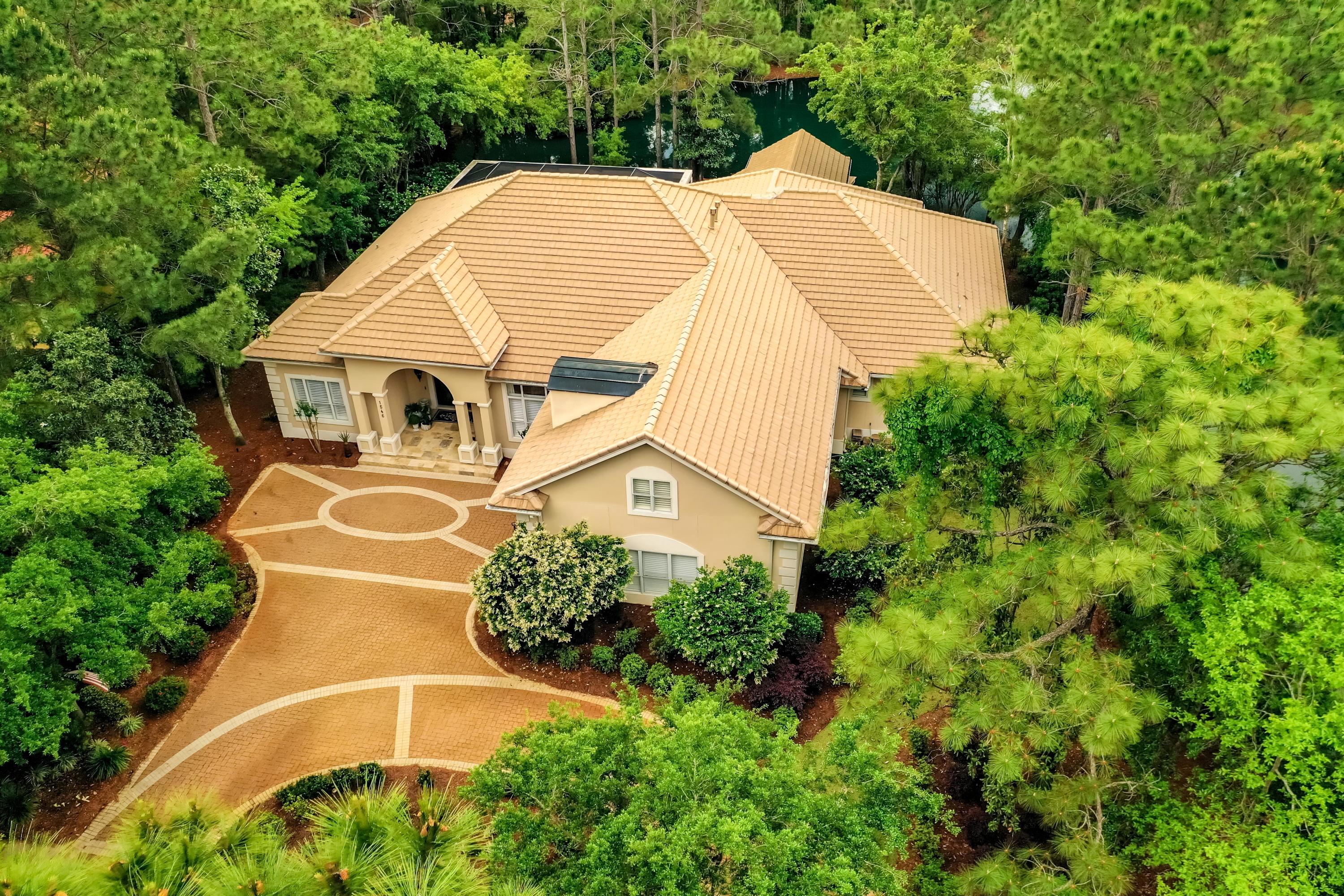 Baytowne Ave - Residential