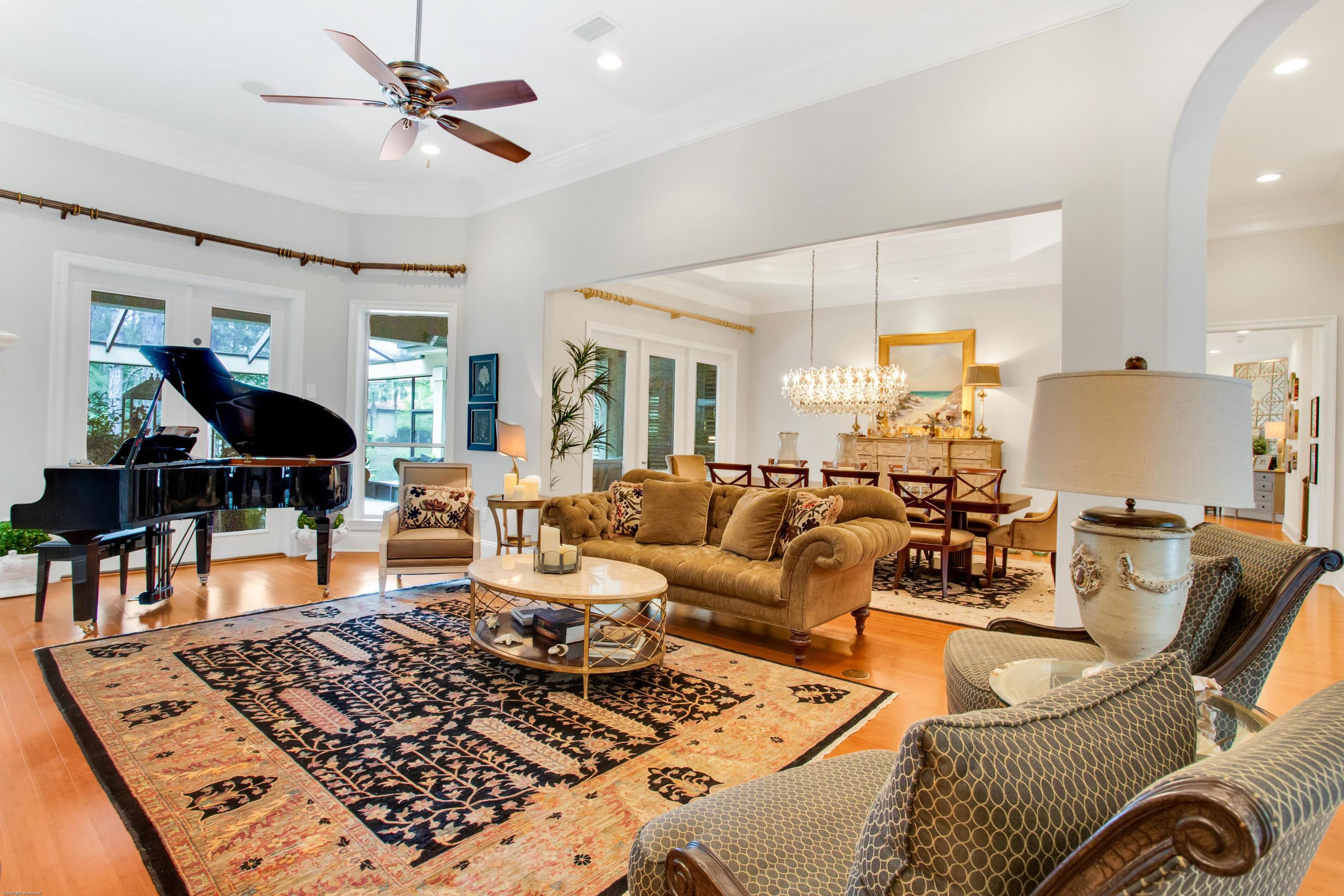 Baytowne Ave - Residential