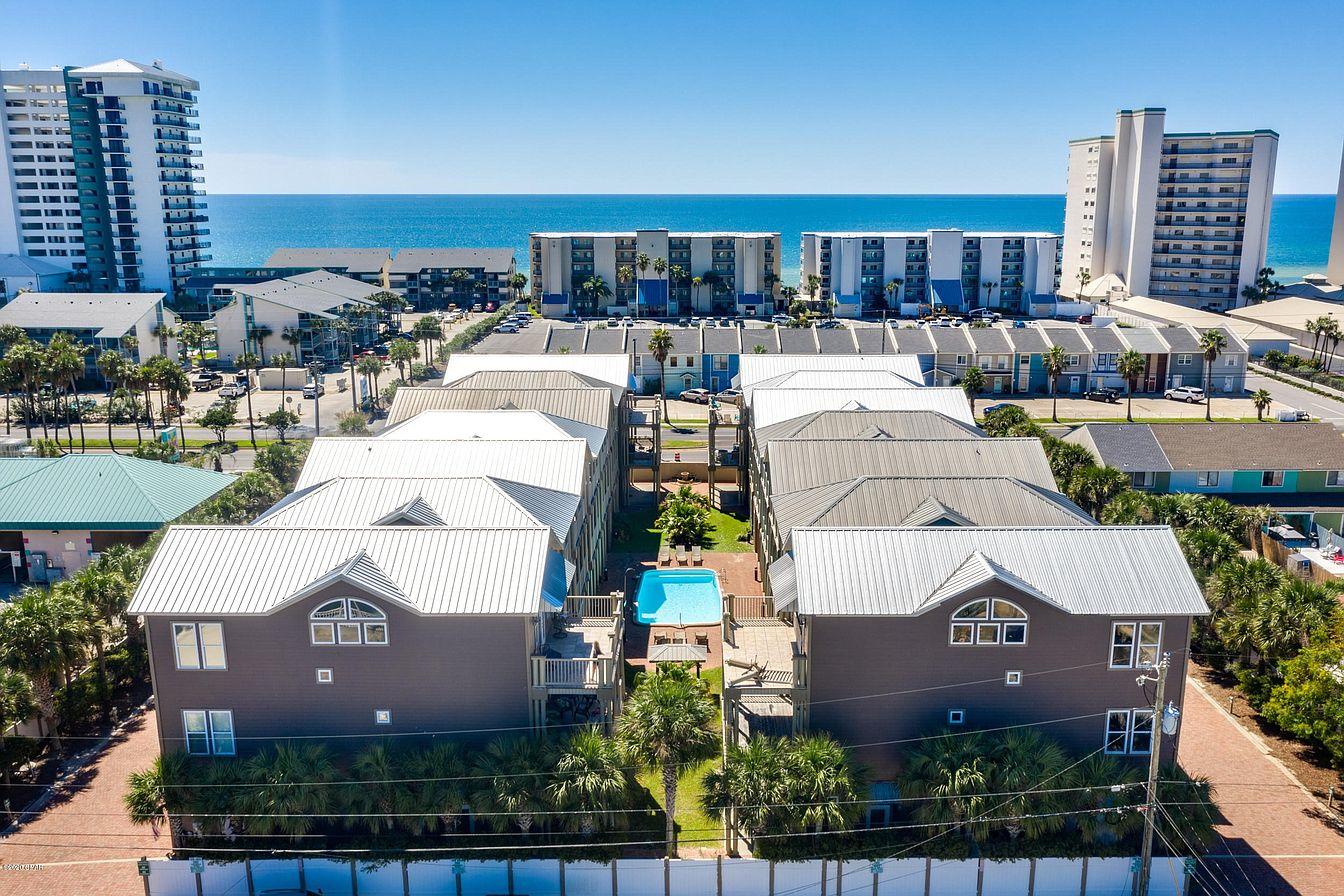 CRESCENT BEACH UNIT 1 - Residential