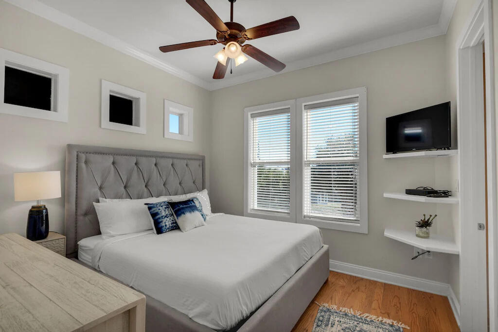 CRESCENT BEACH UNIT 1 - Residential