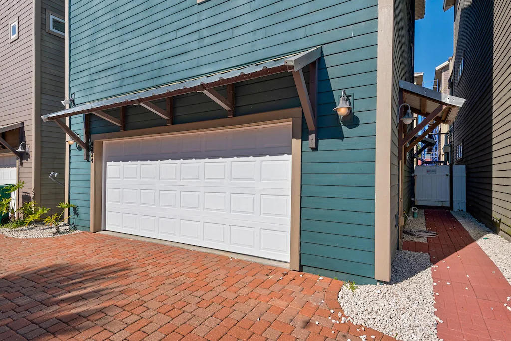 CRESCENT BEACH UNIT 1 - Residential