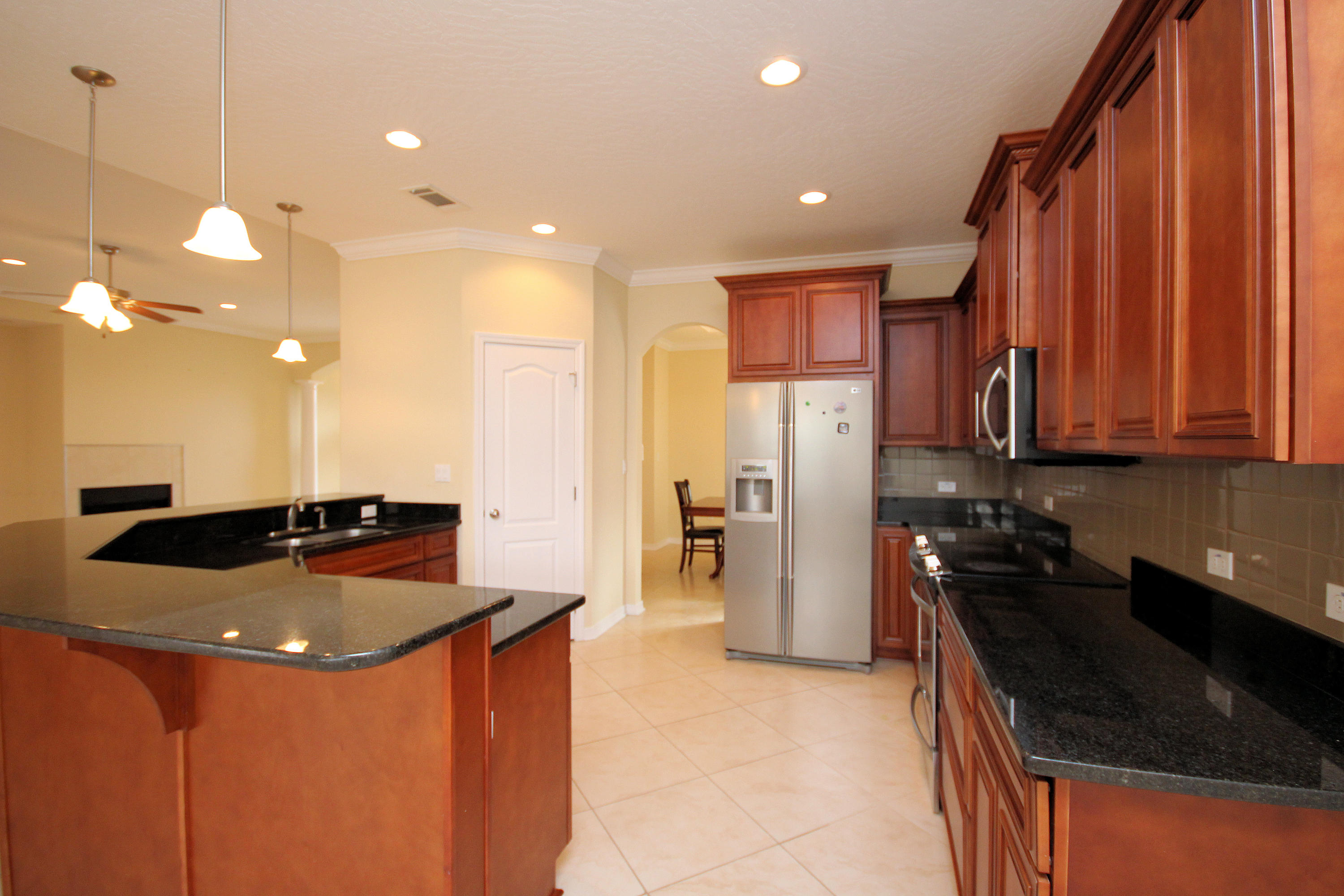 BRIDGEPORT COLONY - Residential