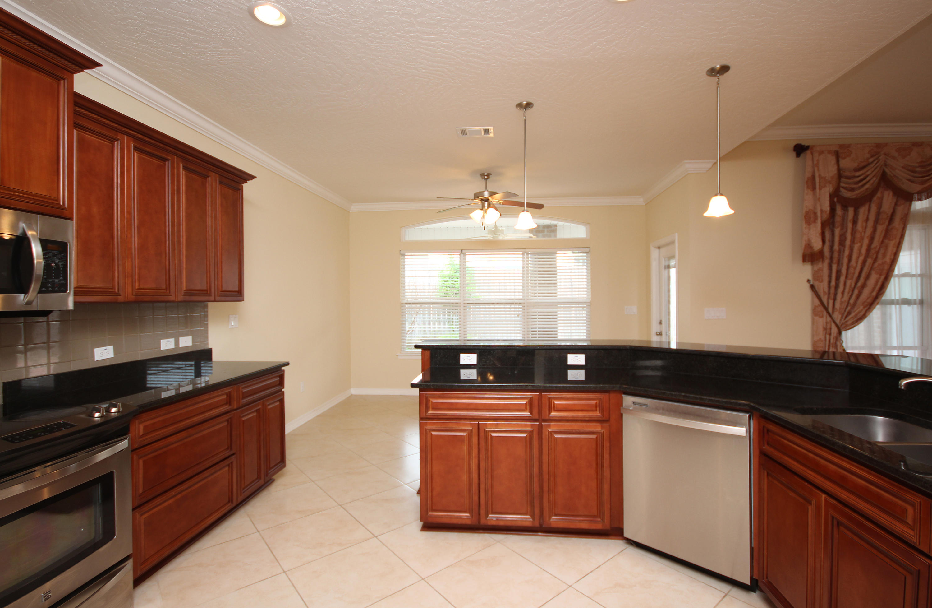 BRIDGEPORT COLONY - Residential