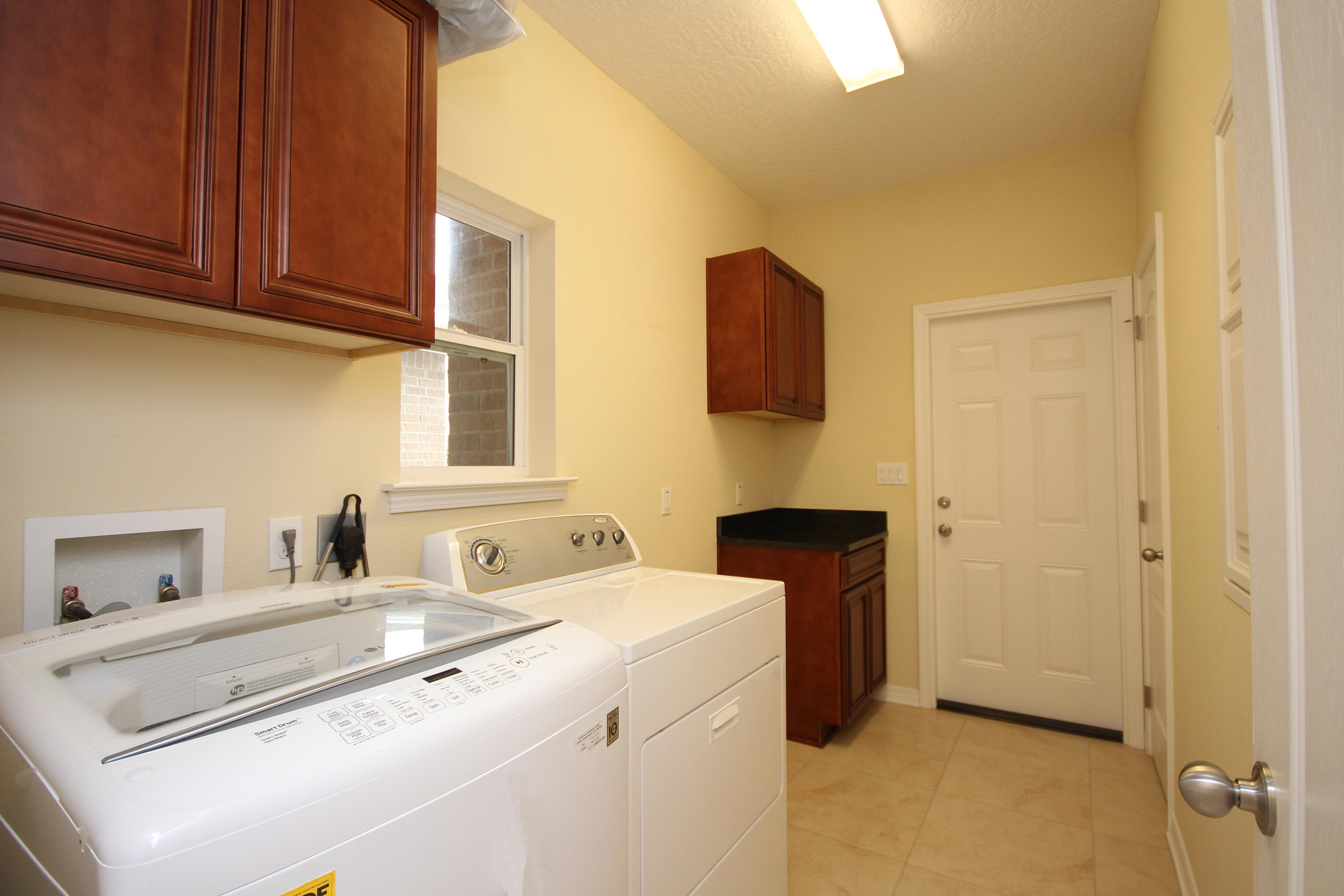 BRIDGEPORT COLONY - Residential