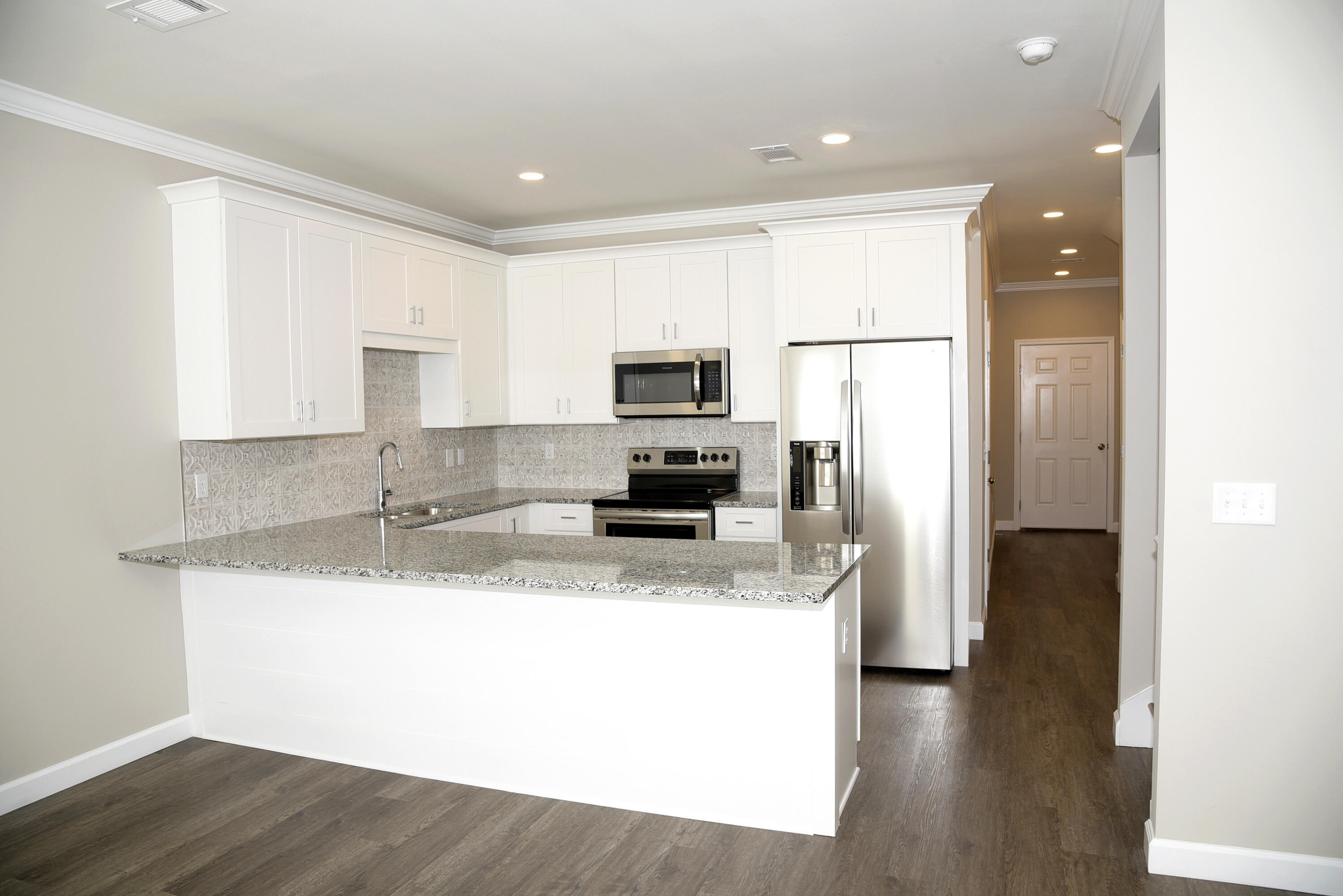 STABLE LANES - Residential Lease