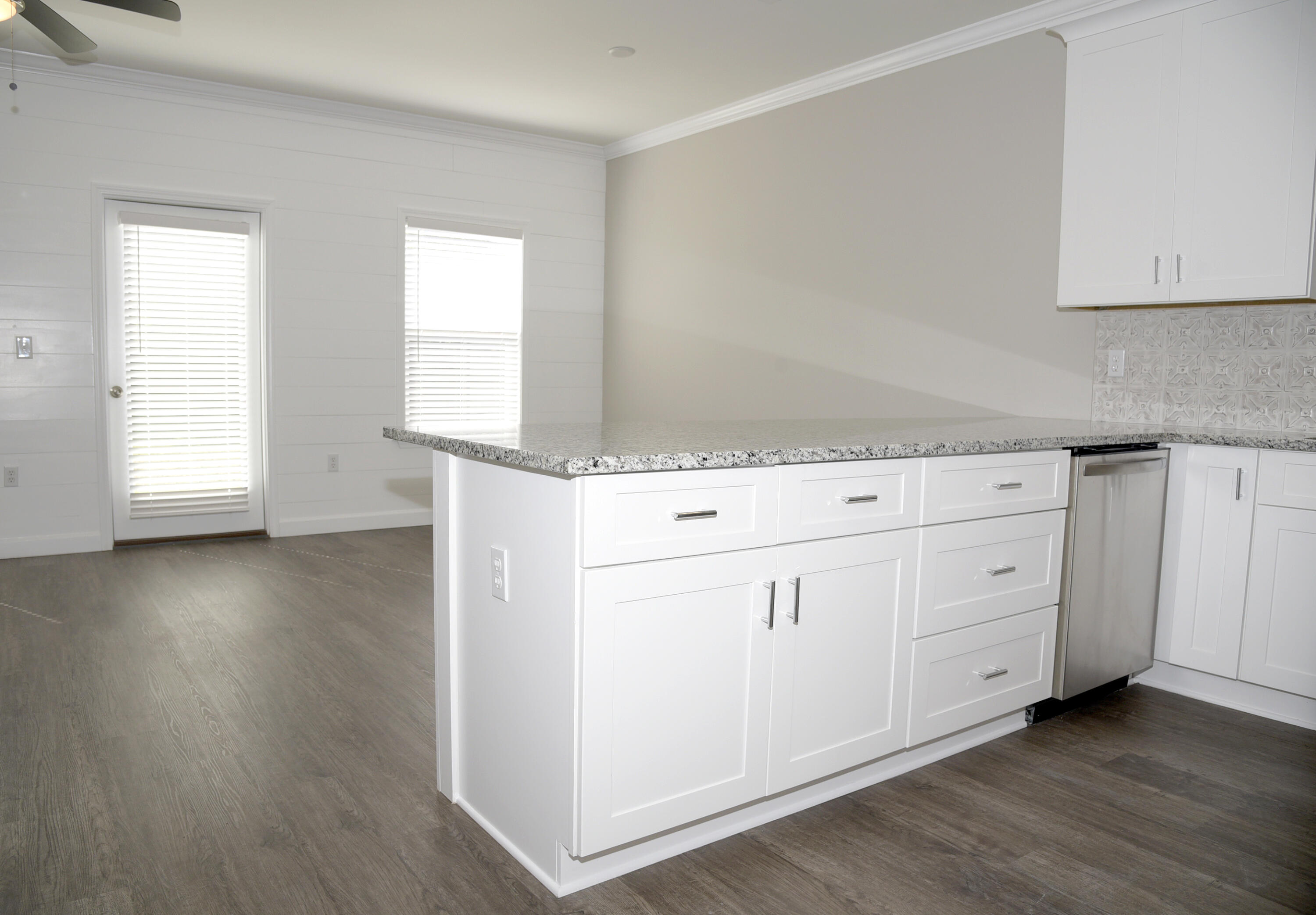 STABLE LANES - Residential Lease