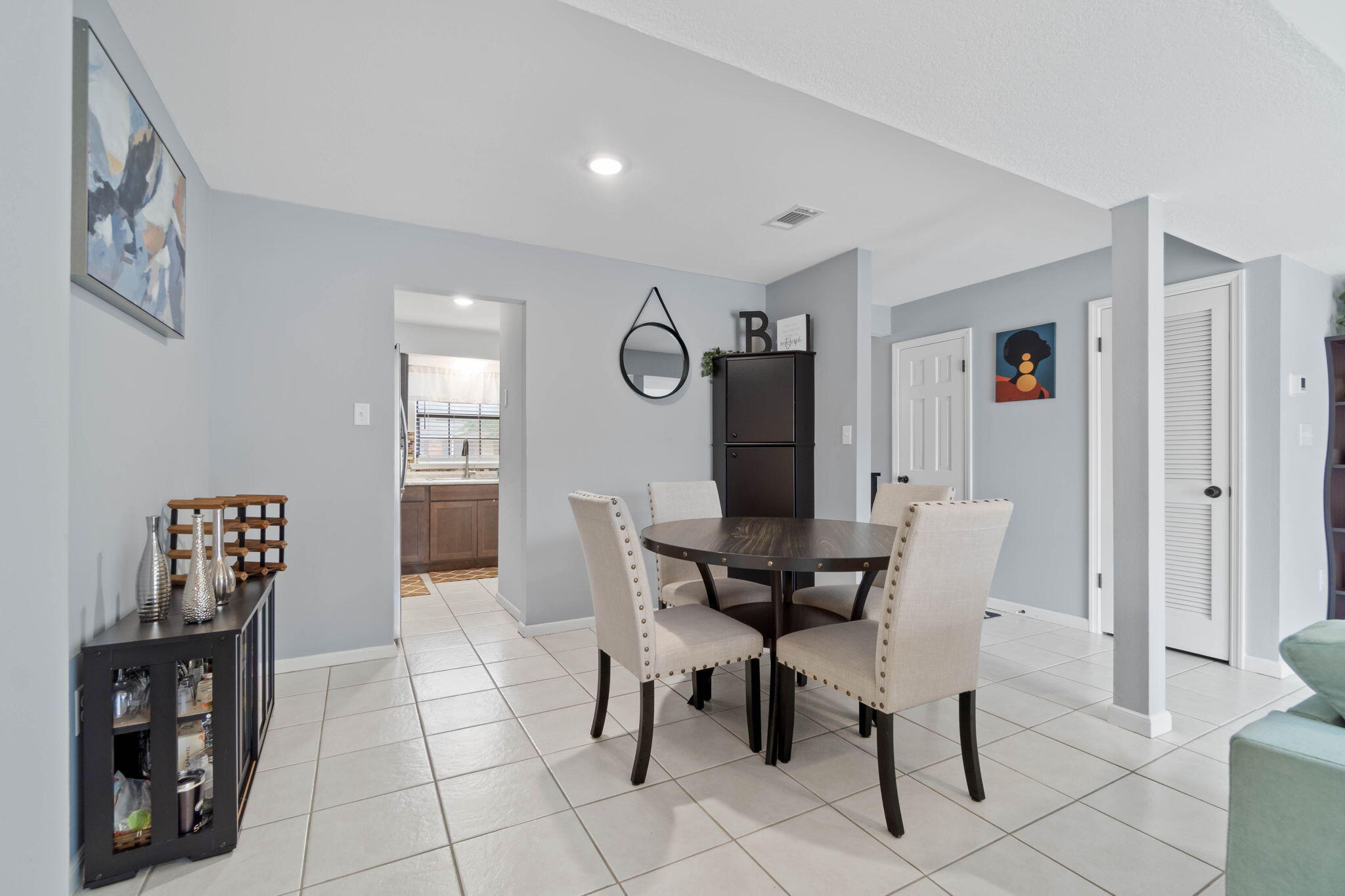 CLOVERDALE LAKE - Residential