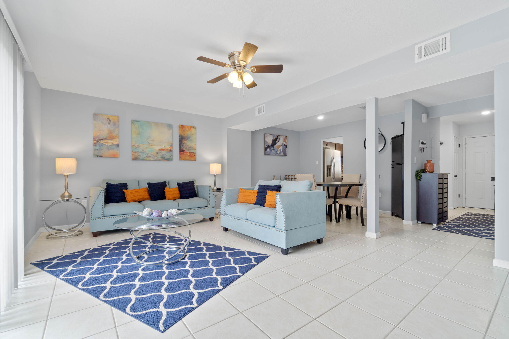 CLOVERDALE LAKE - Residential