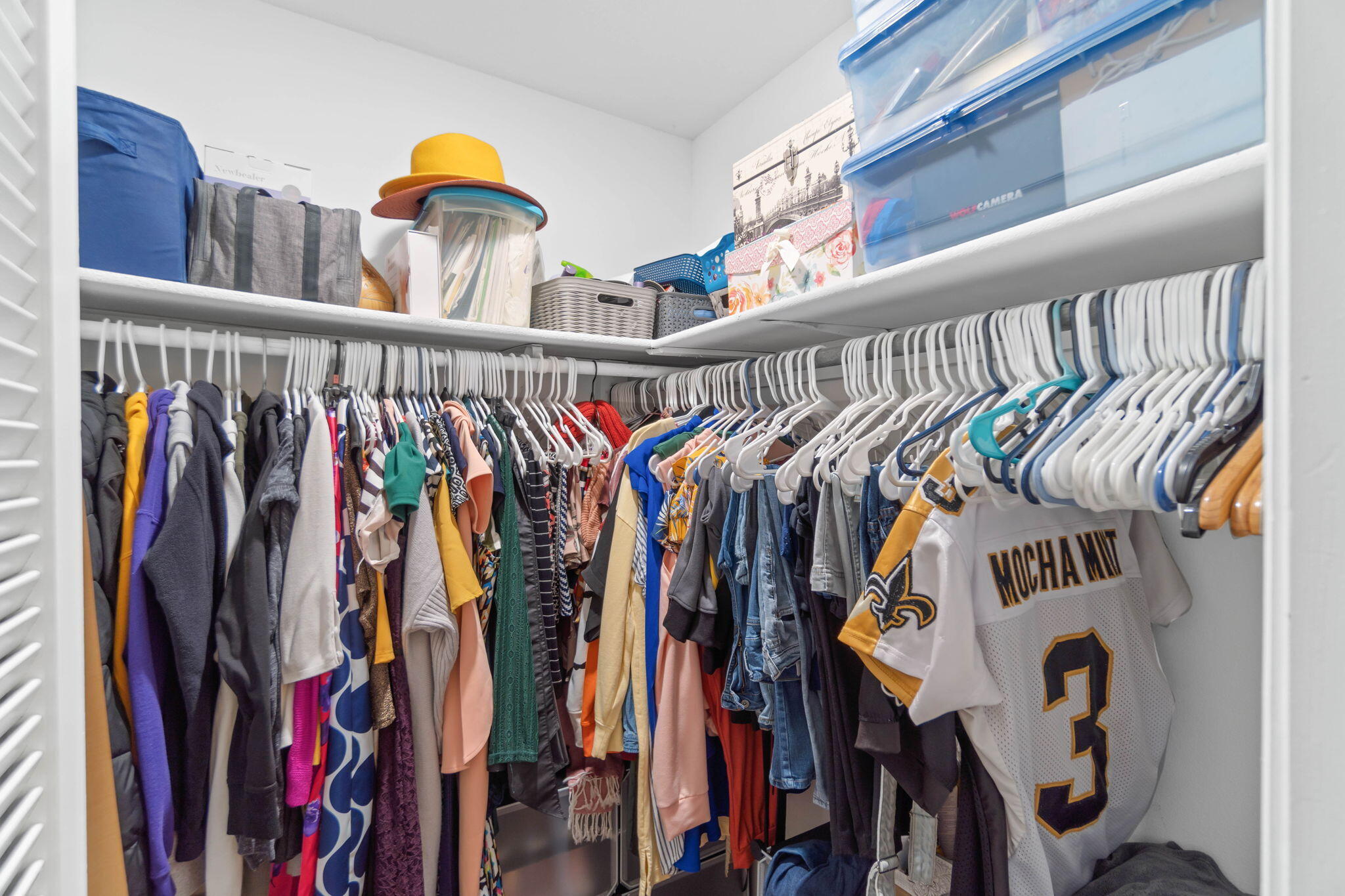 CLOVERDALE LAKE - Residential