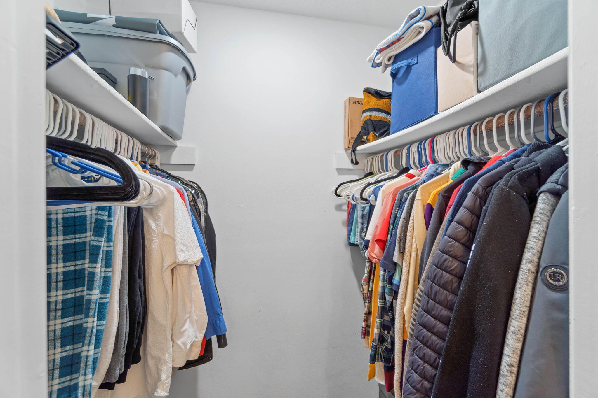 CLOVERDALE LAKE - Residential