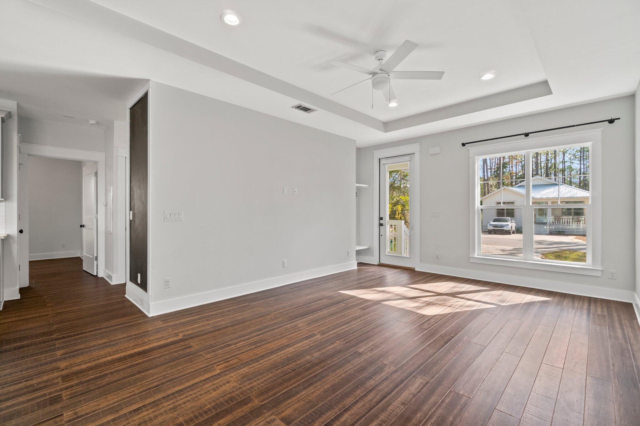 MAGNOLIA BEACH - Residential Lease