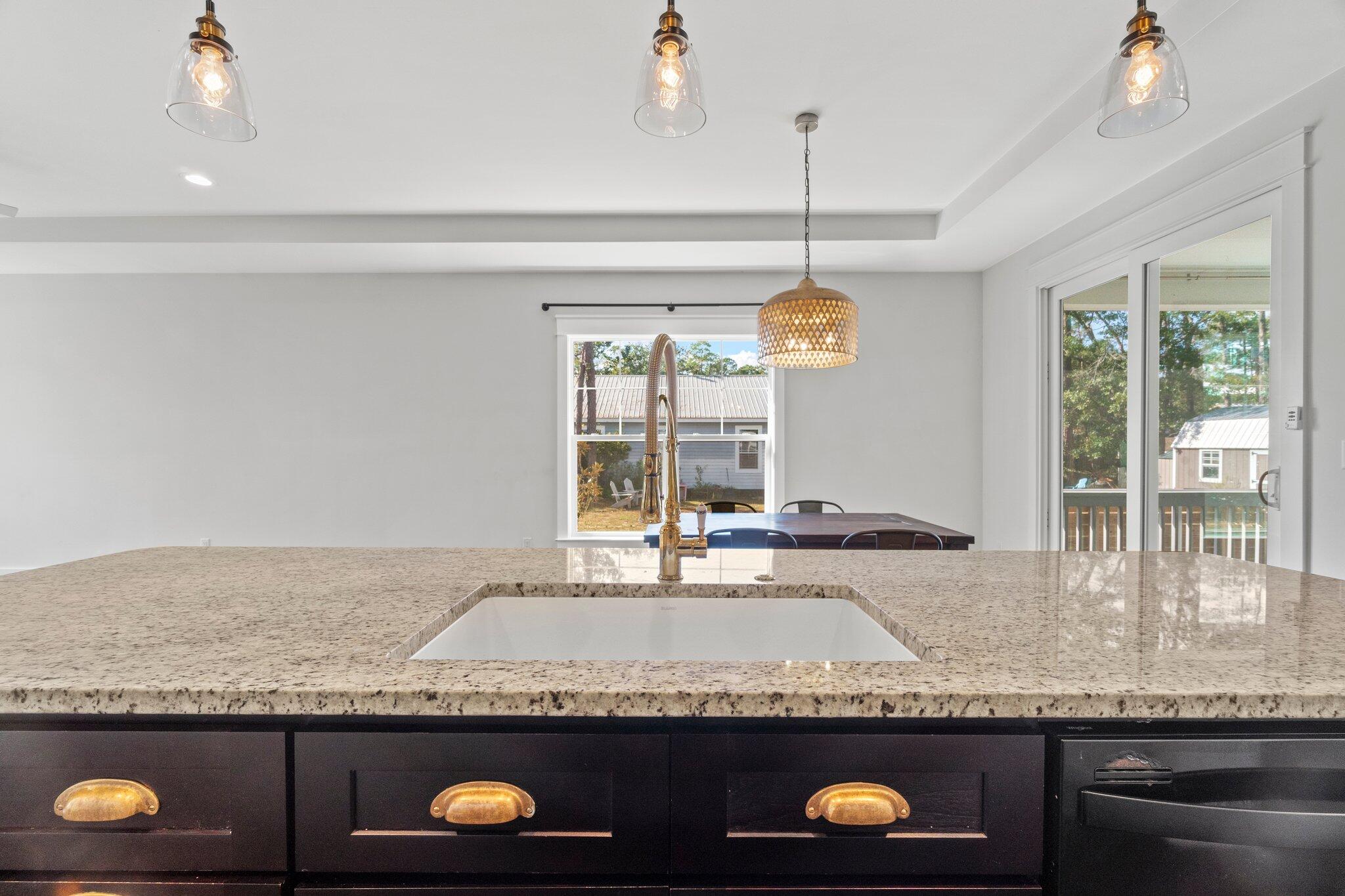 MAGNOLIA BEACH - Residential Lease