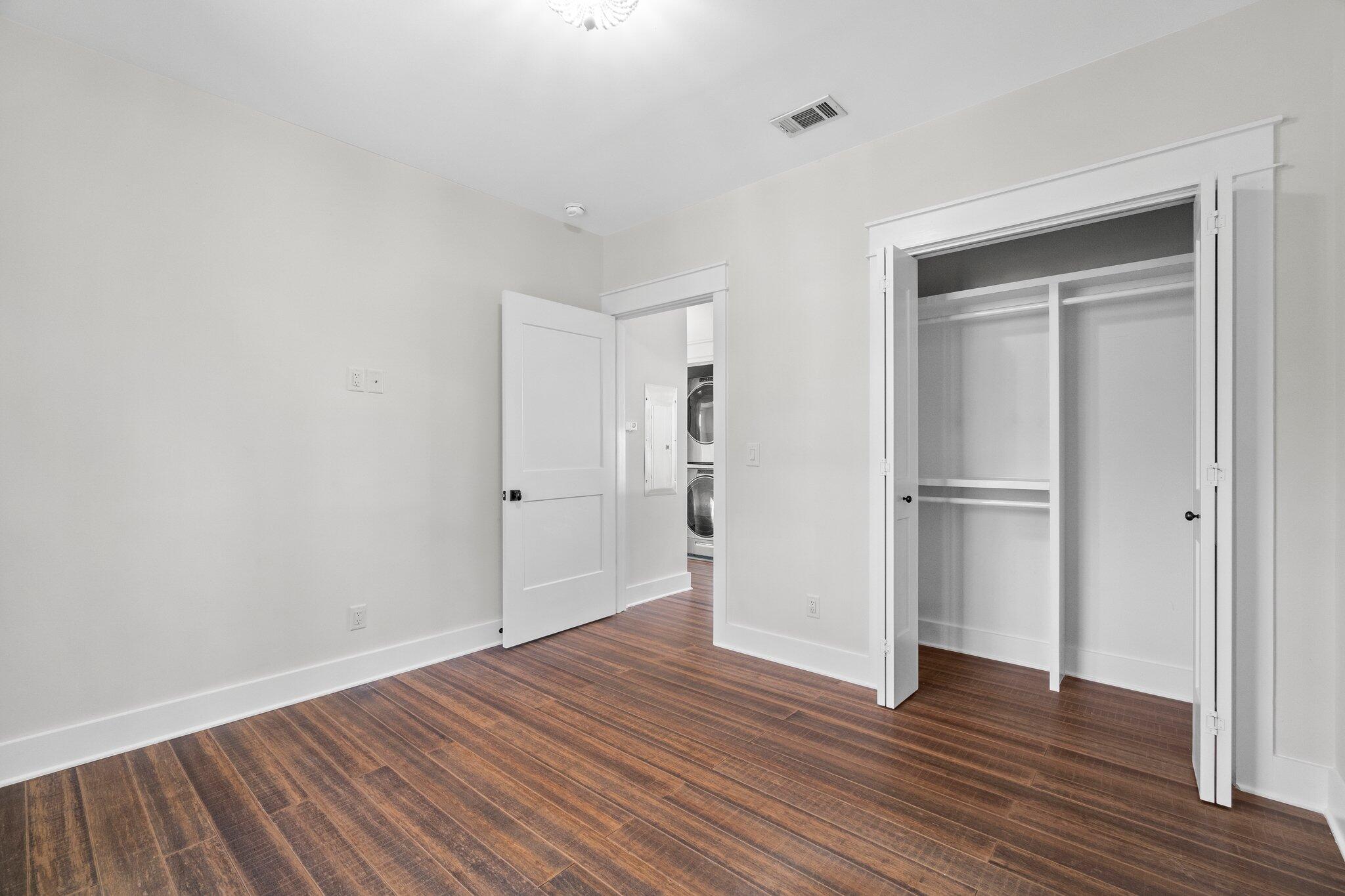 MAGNOLIA BEACH - Residential Lease