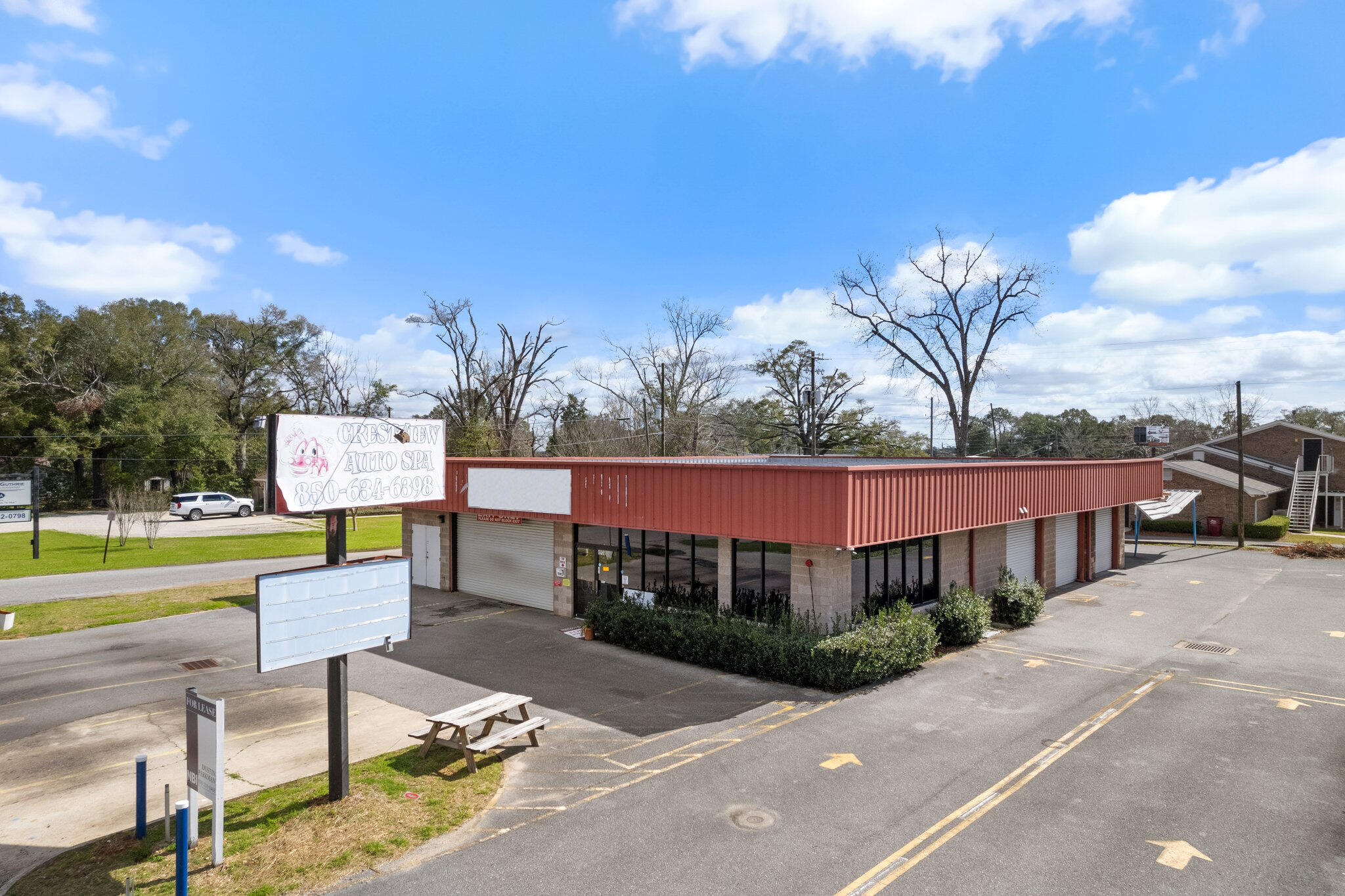 Available for lease or as a build-to-suit. 4,500sf building to be converted to flex space. Centrally located just north of I-10 and the new Tractor Supply and Walmart Neighborhood. AADT is 29,500. Property has building signage and pole sign options. Four (4) total bay doors.