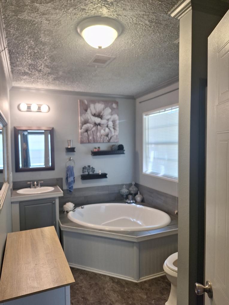 OAKWOOD LAKES ESTATES UNIT 7 - Residential