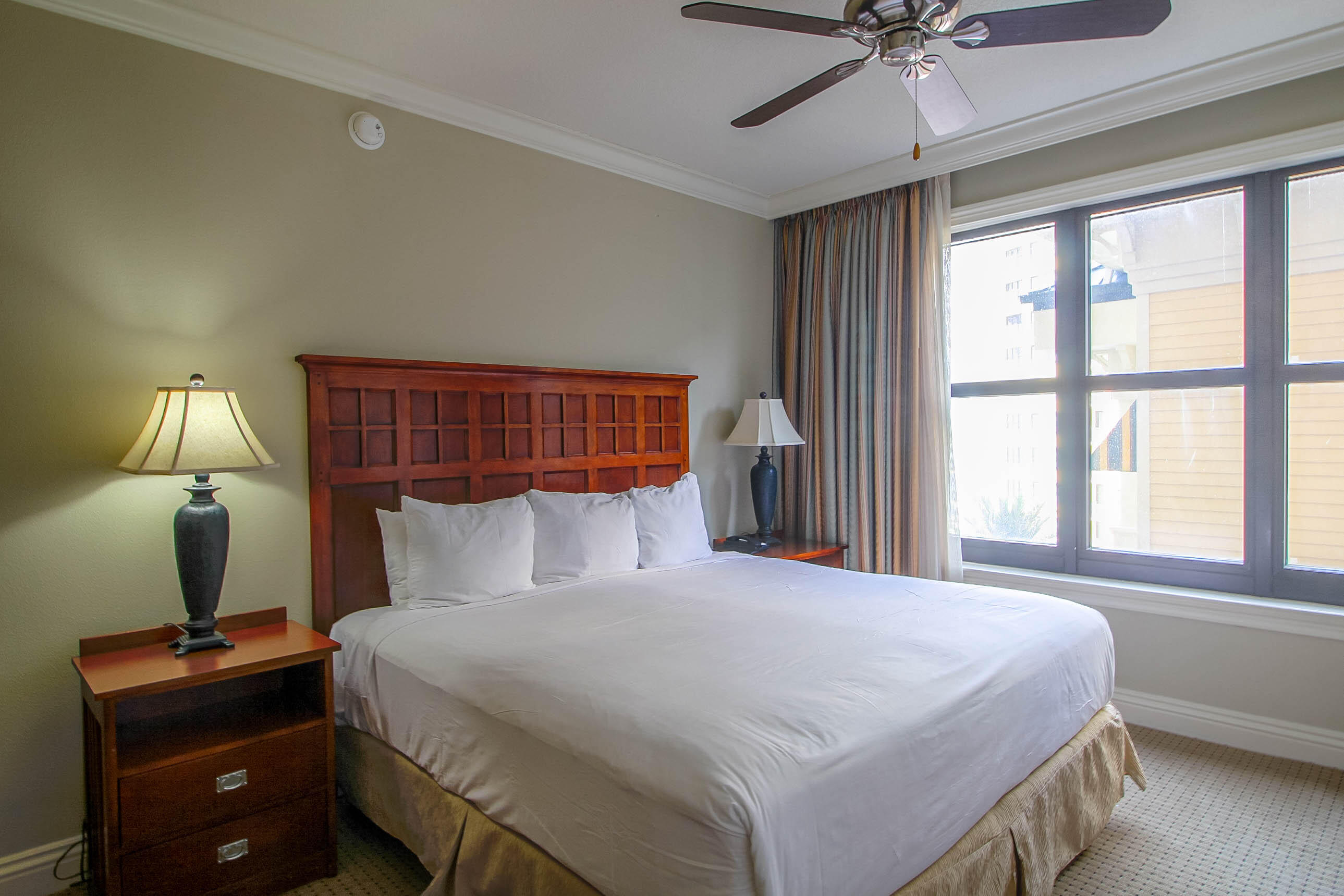 EMERALD GRANDE - Residential