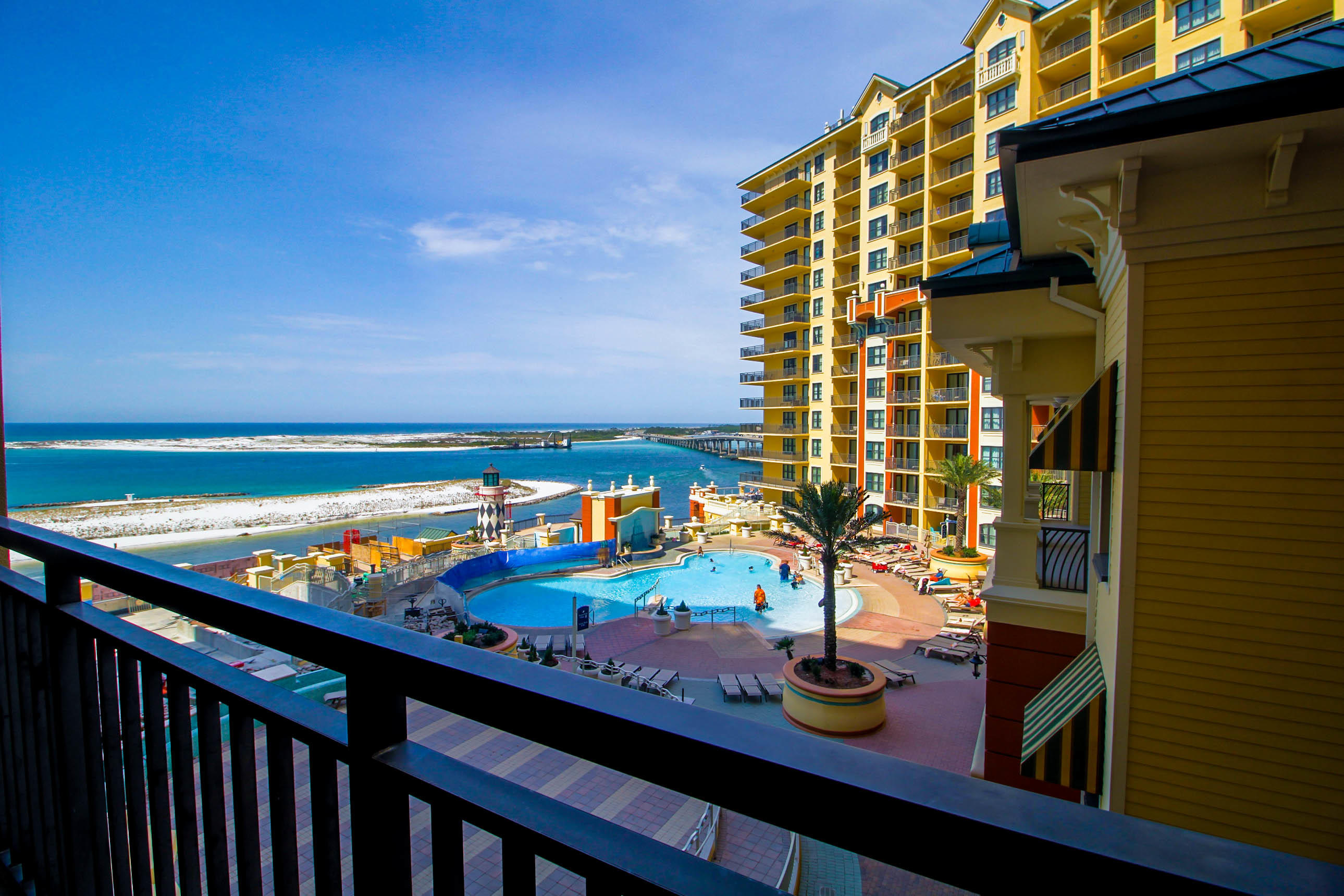 EMERALD GRANDE - Residential