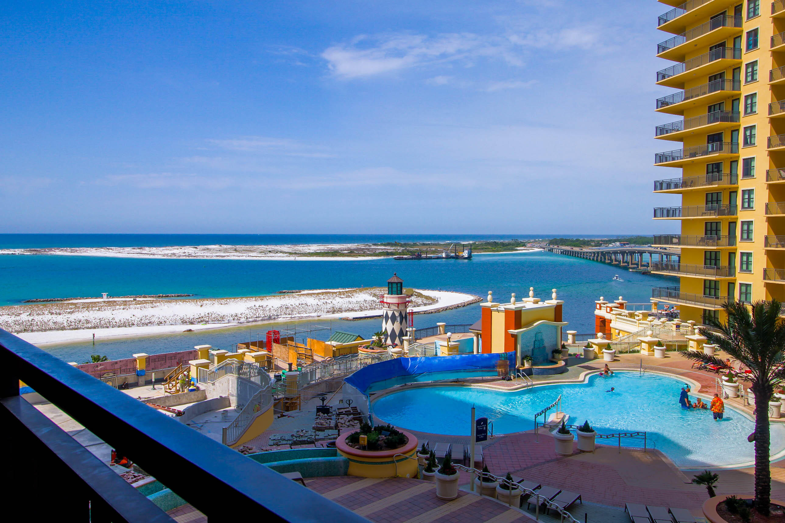 EMERALD GRANDE - Residential