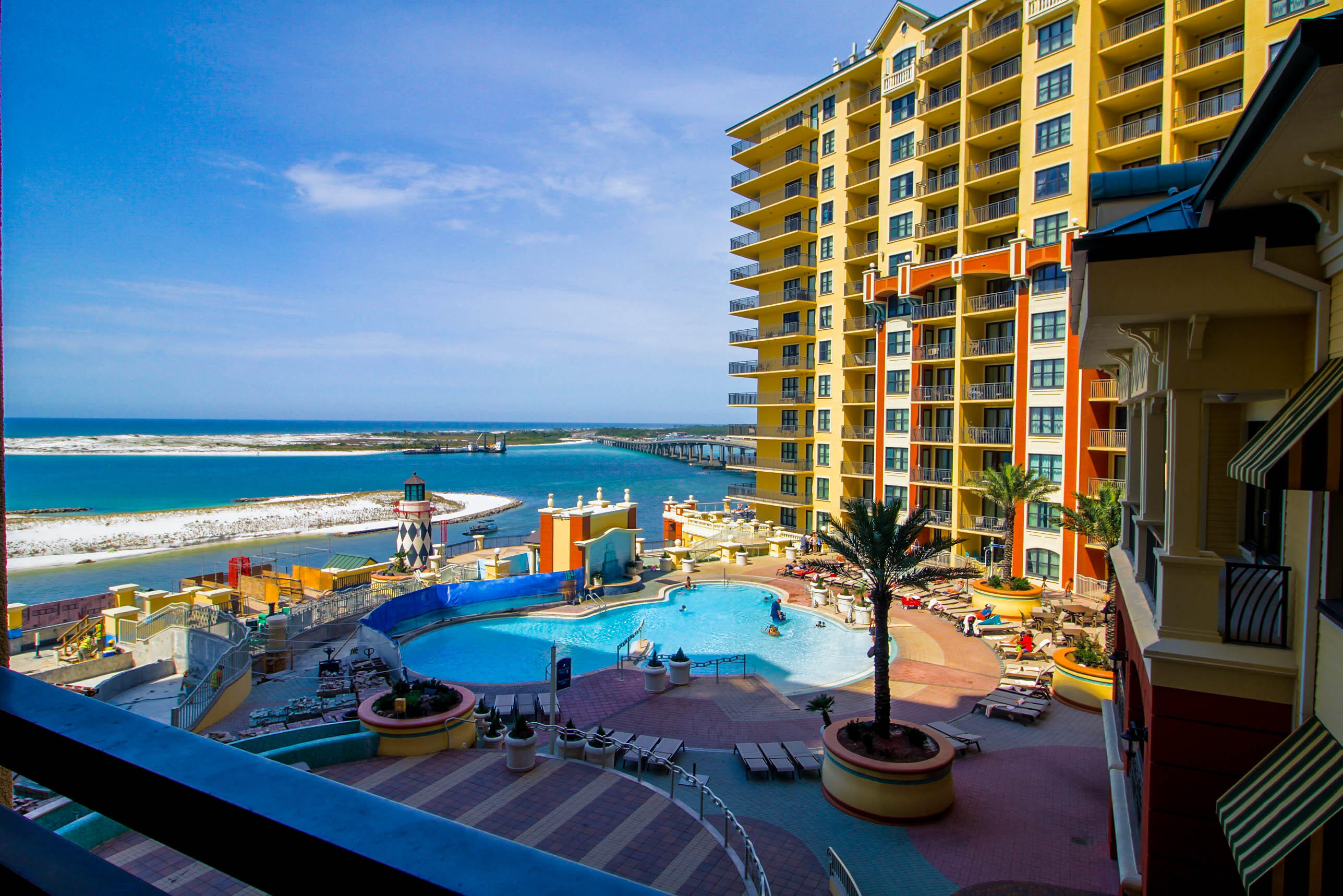 EMERALD GRANDE - Residential