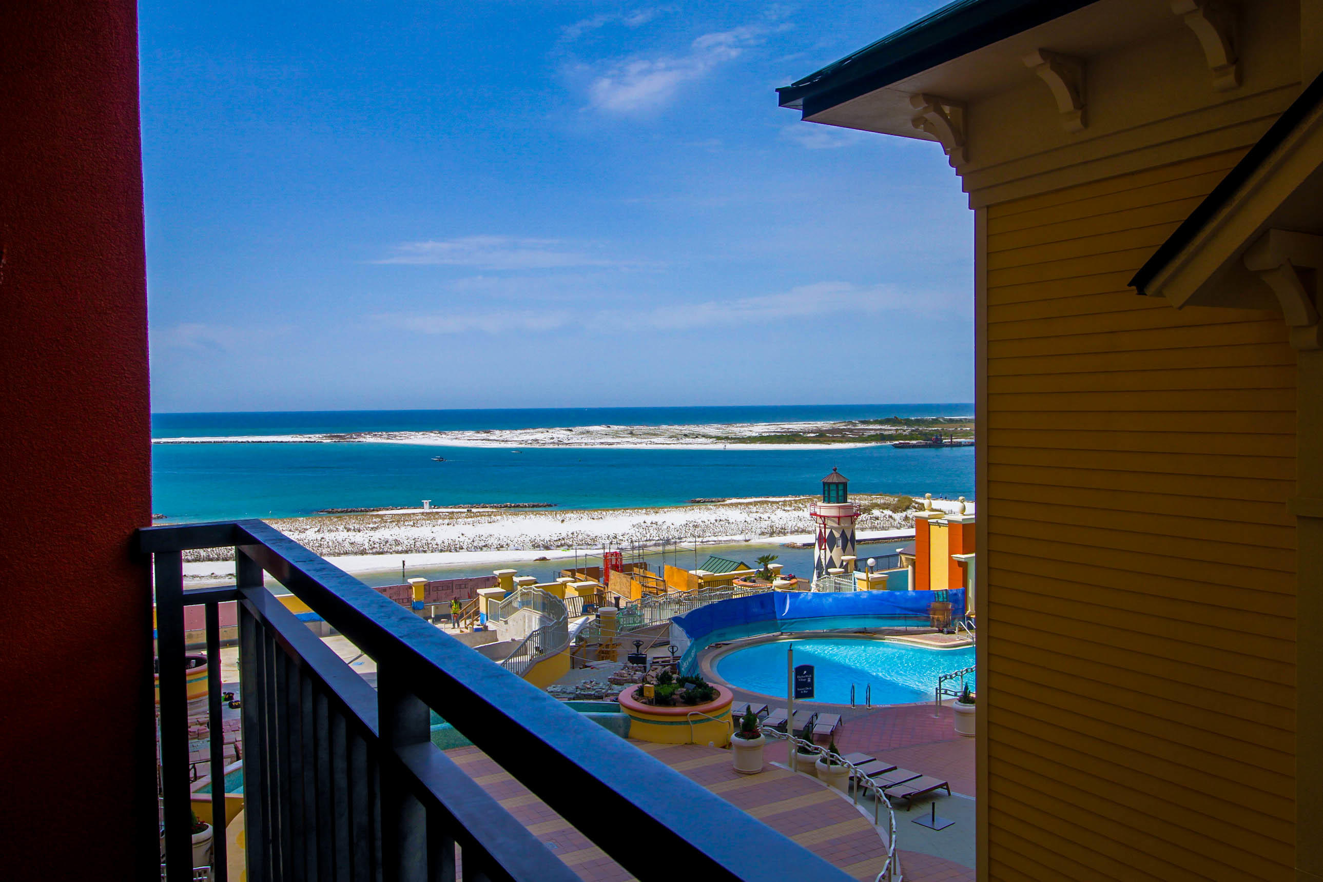 EMERALD GRANDE - Residential