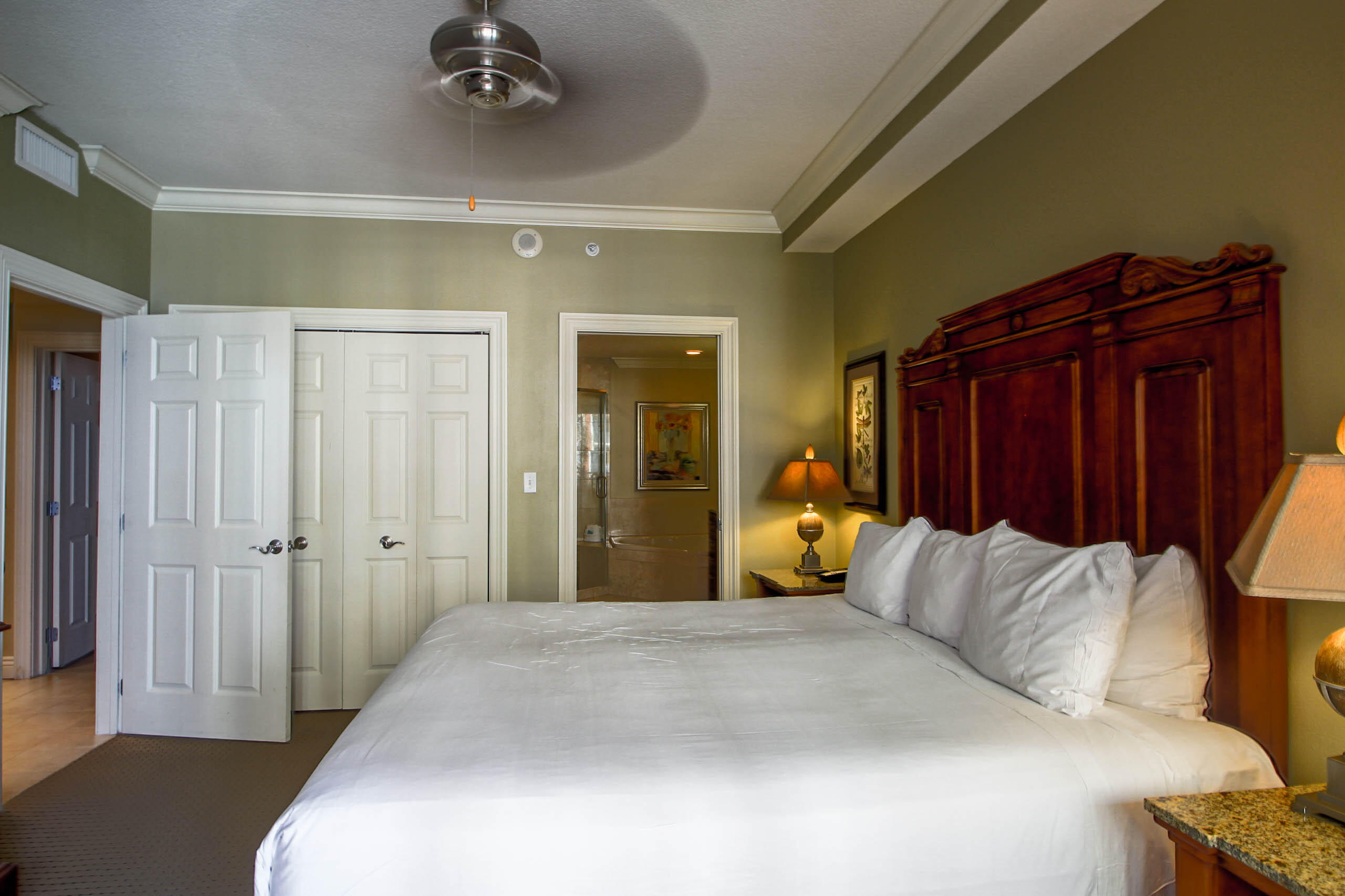 EMERALD GRANDE - Residential