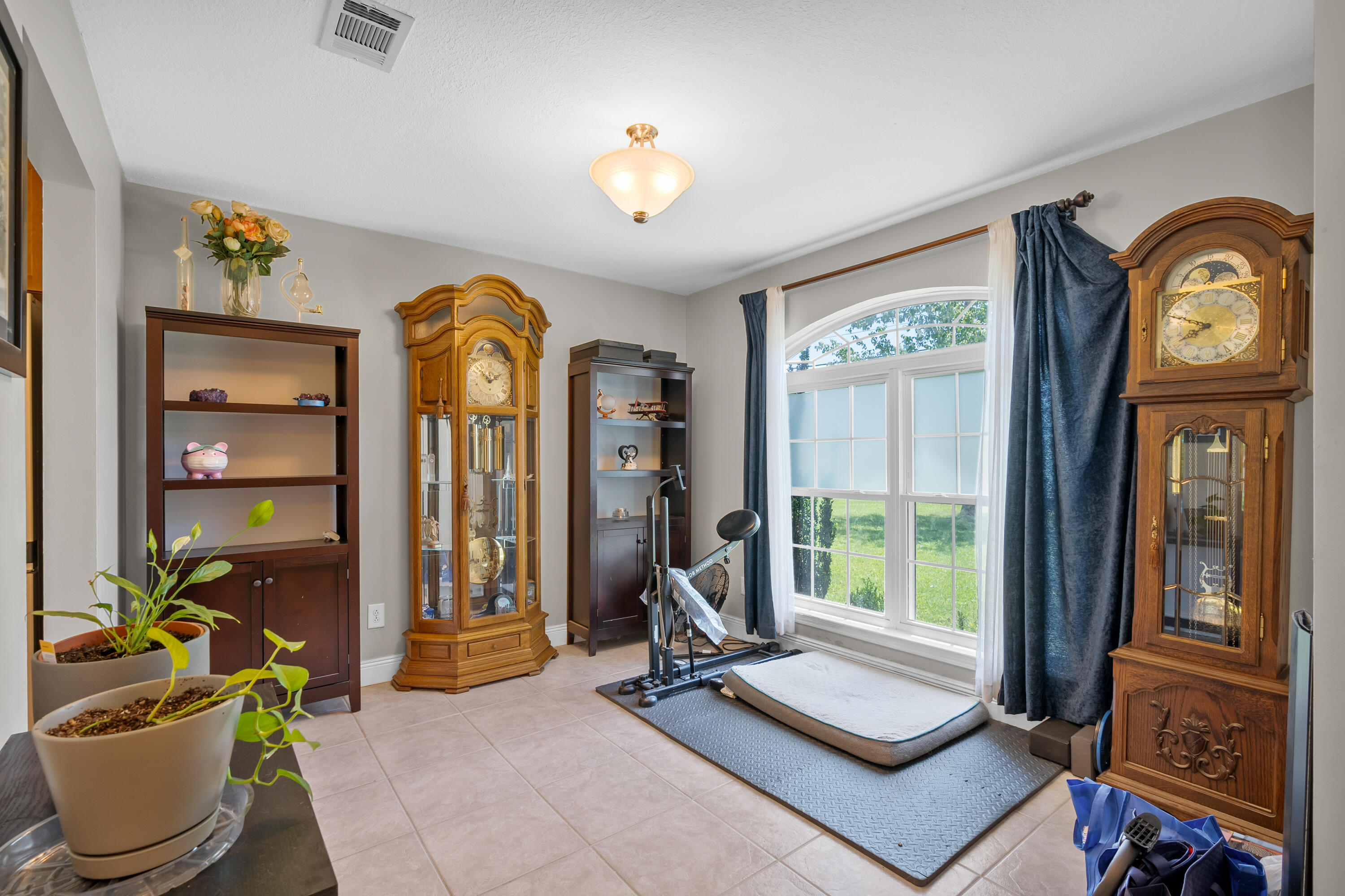 SANDALWOOD - Residential