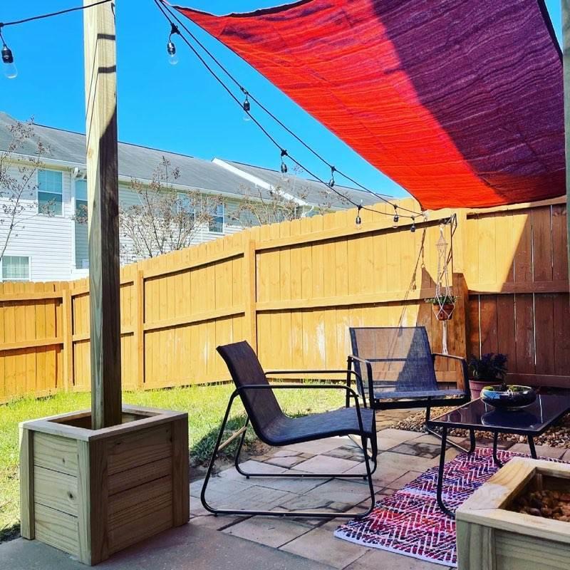 ROLLING PINES - Residential