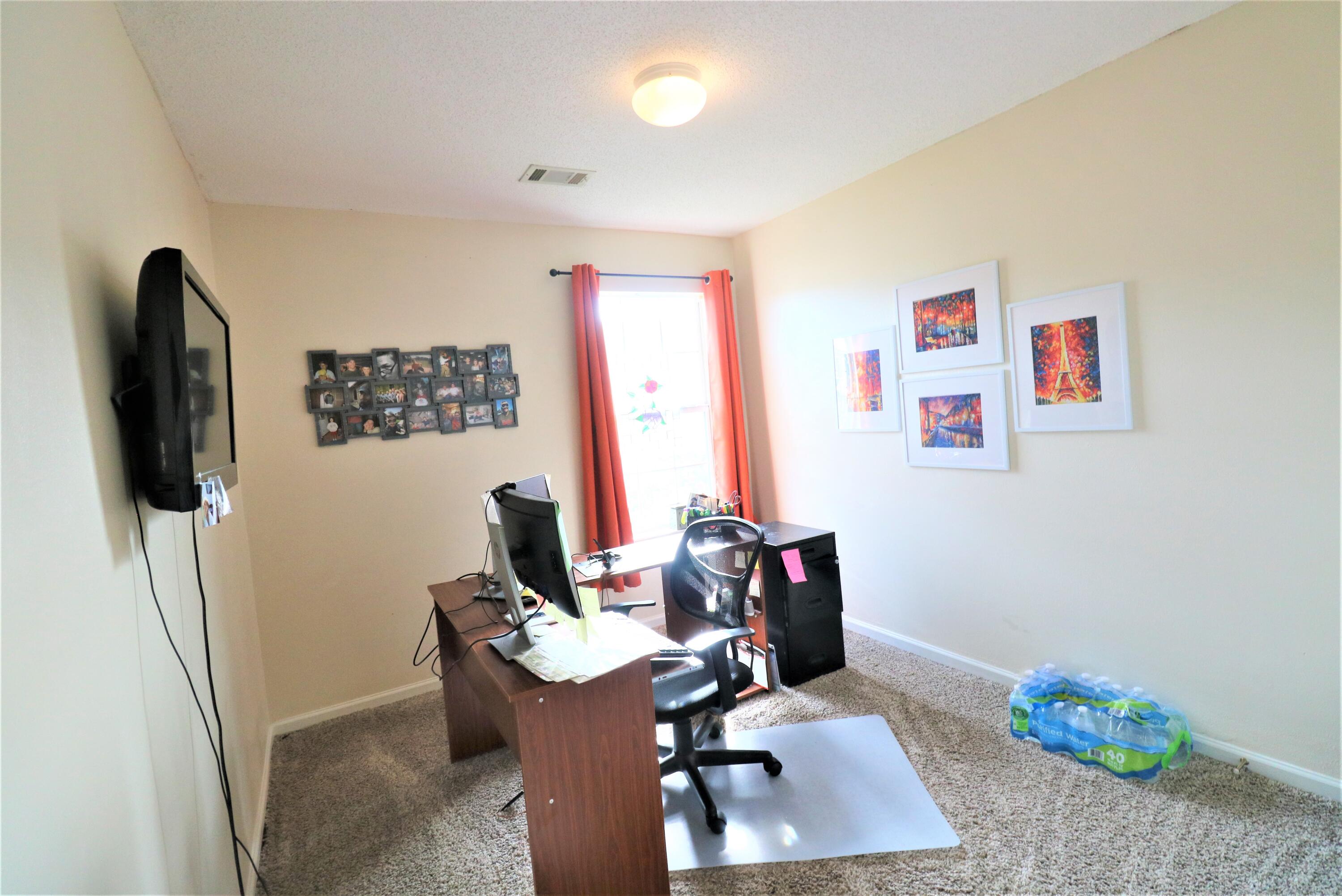 ROLLING PINES - Residential