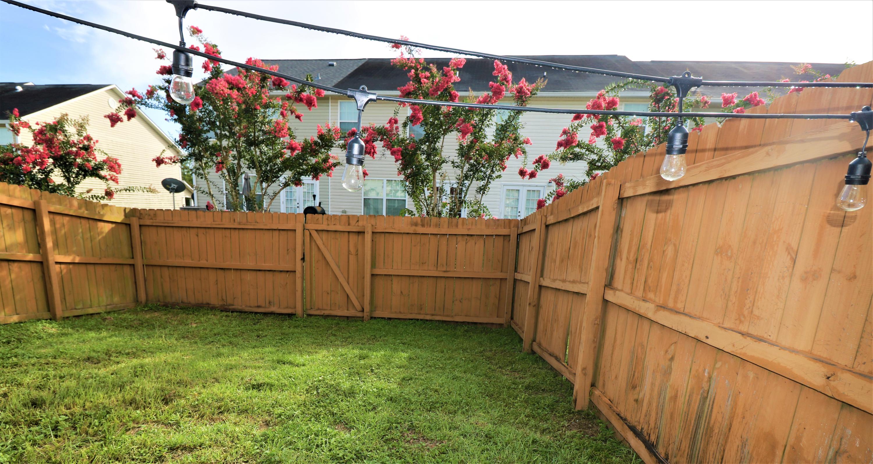 ROLLING PINES - Residential