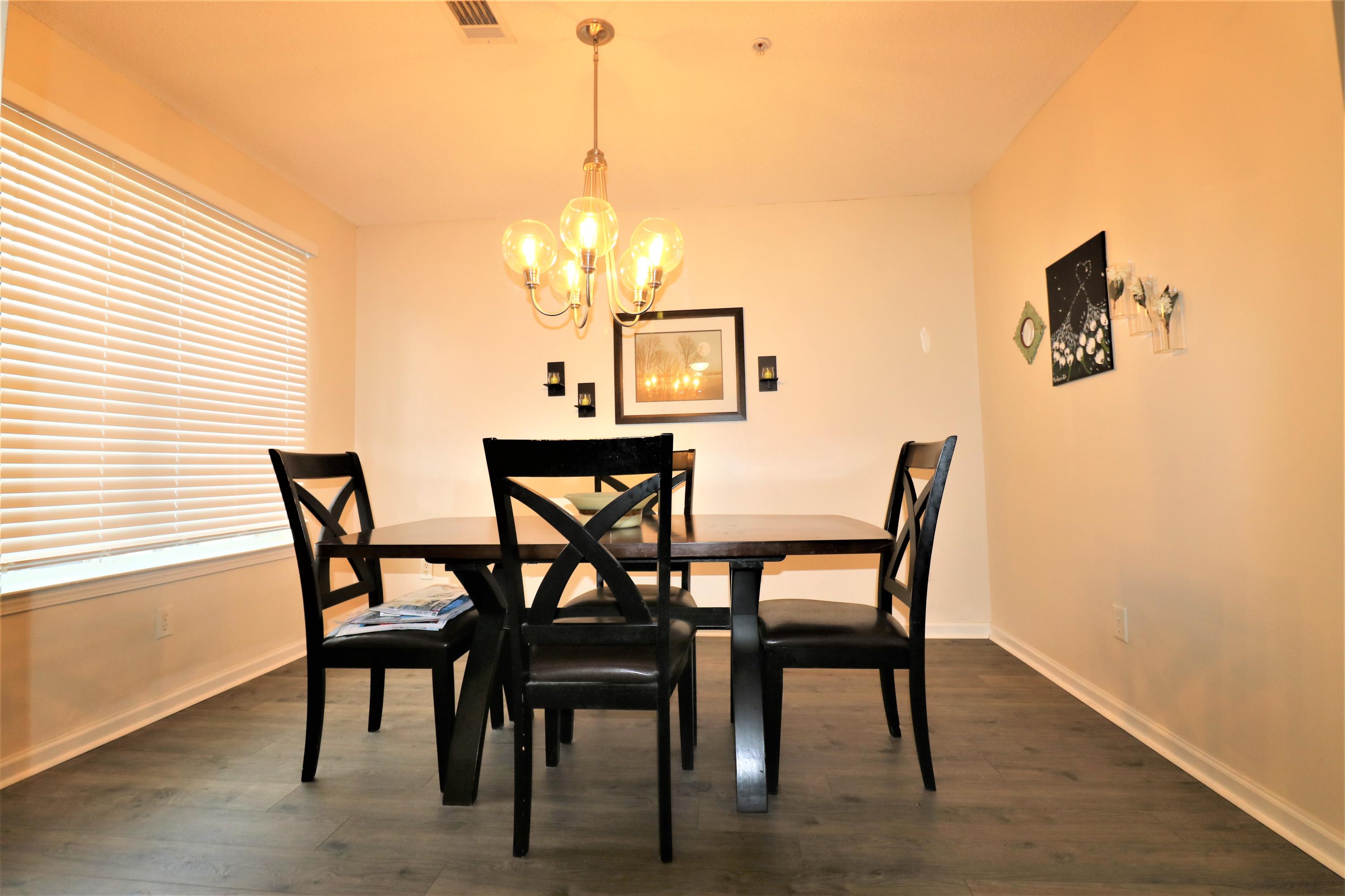 ROLLING PINES - Residential