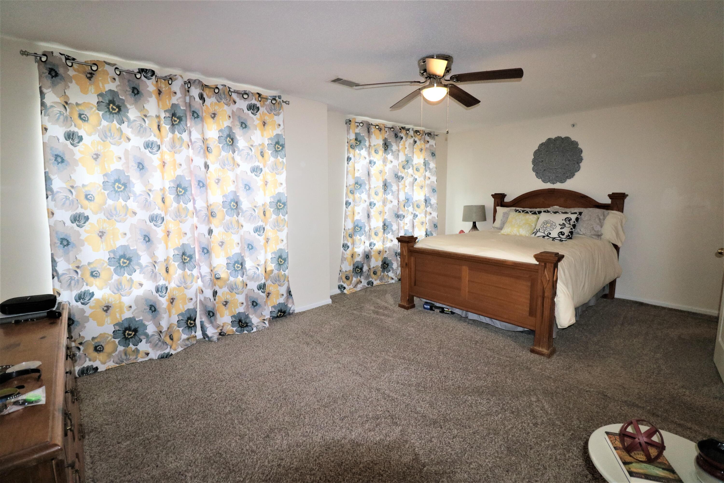 ROLLING PINES - Residential