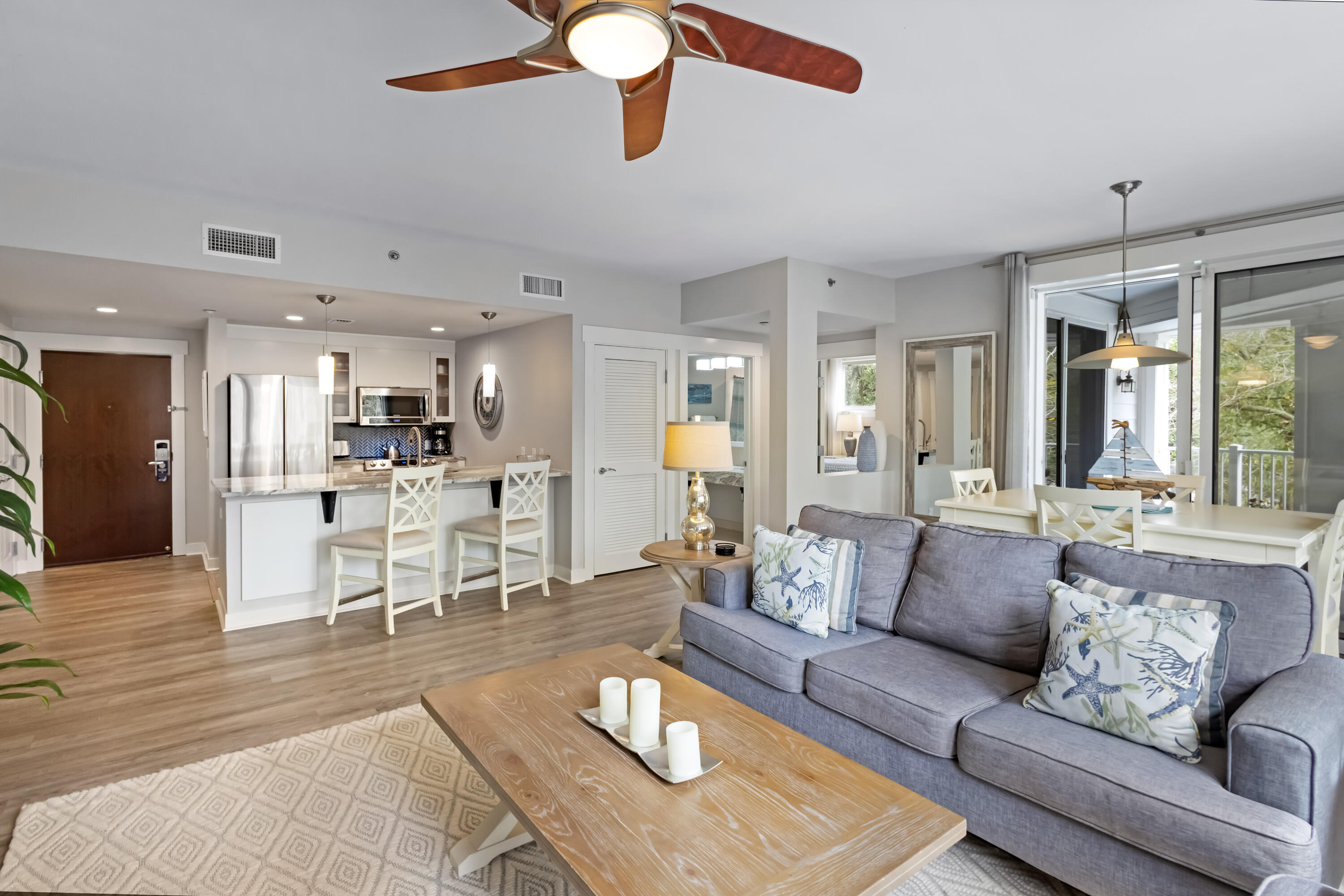 BAHIA CONDO - Residential