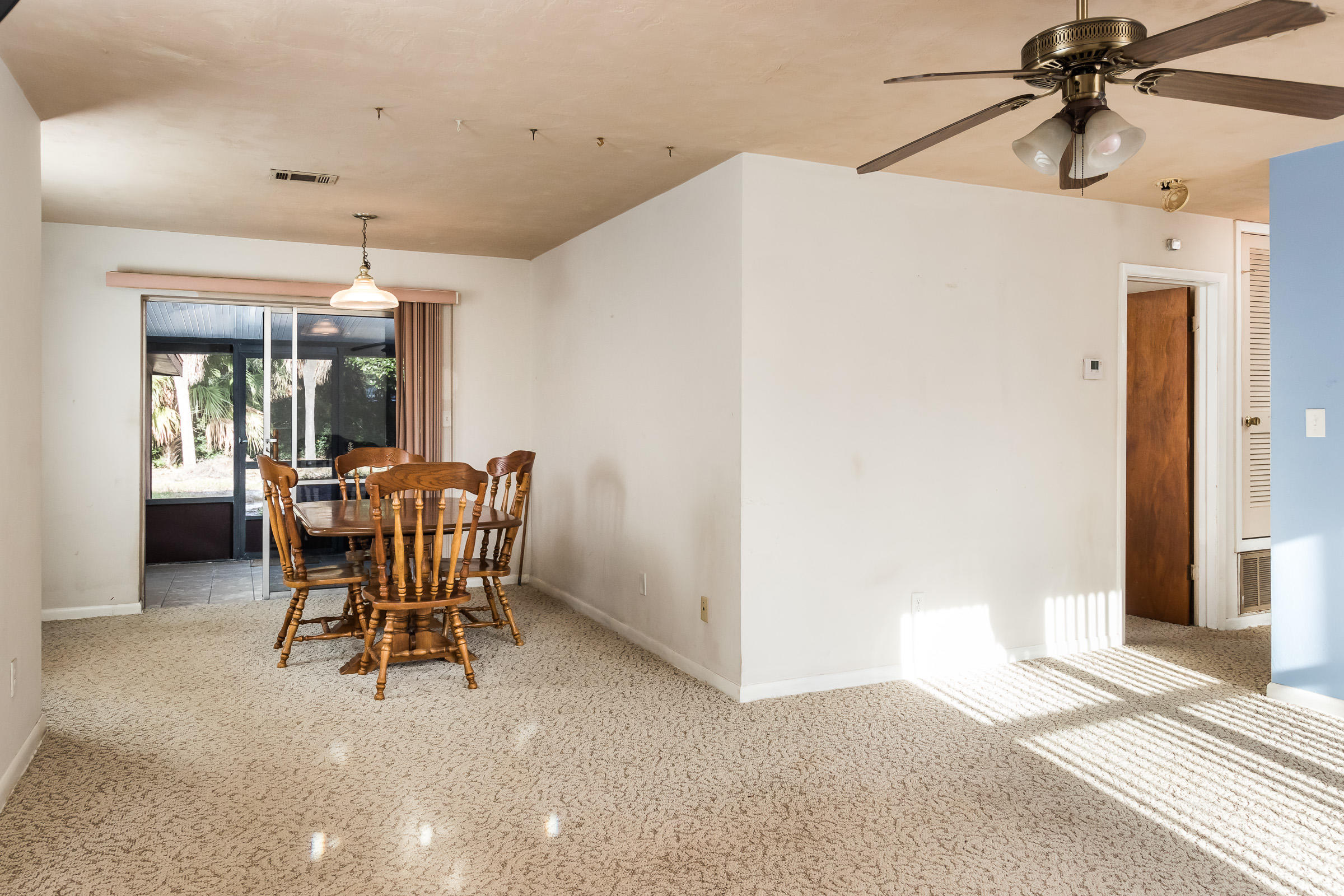 OAK TREE PARK - Residential