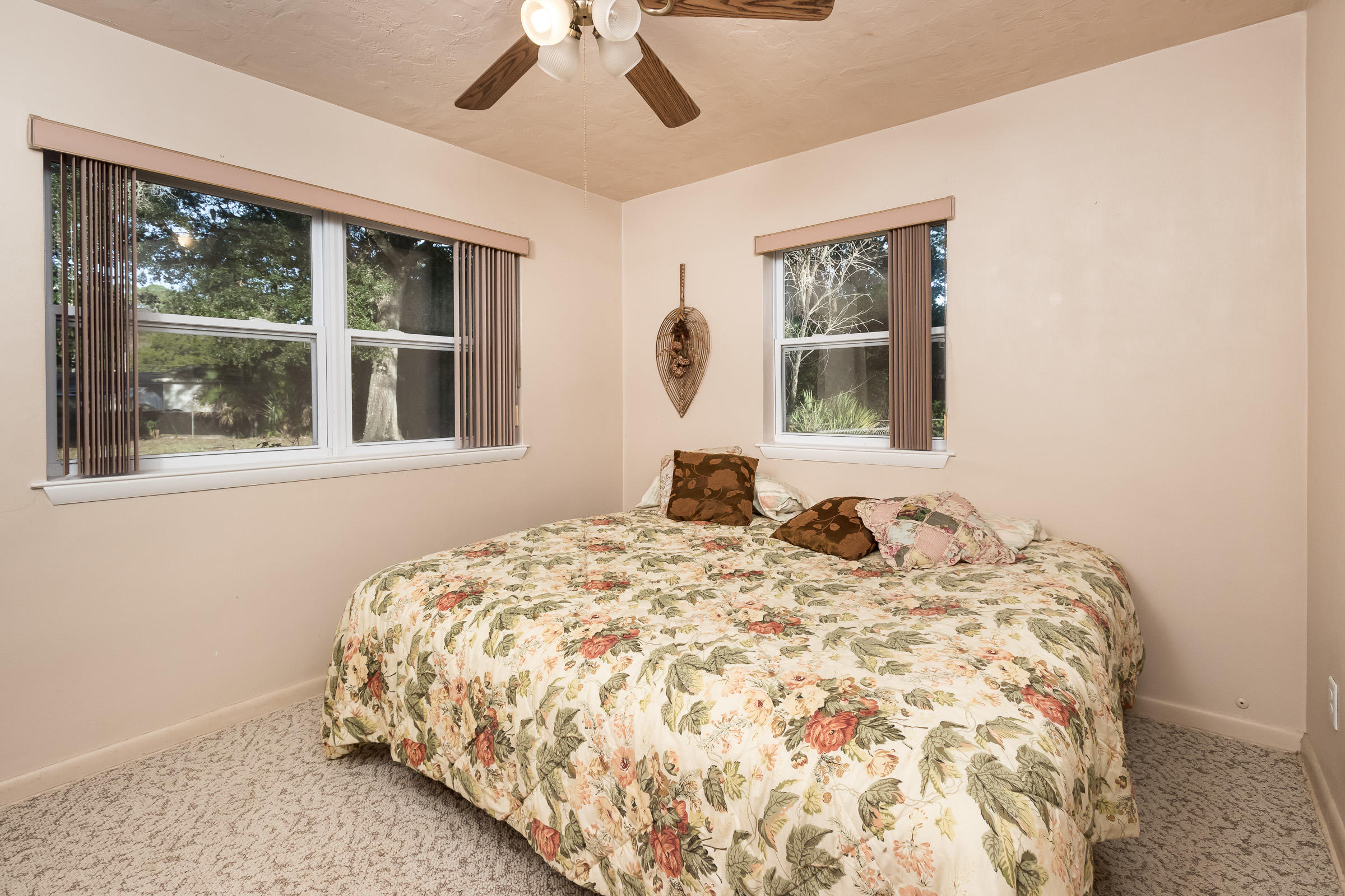 OAK TREE PARK - Residential