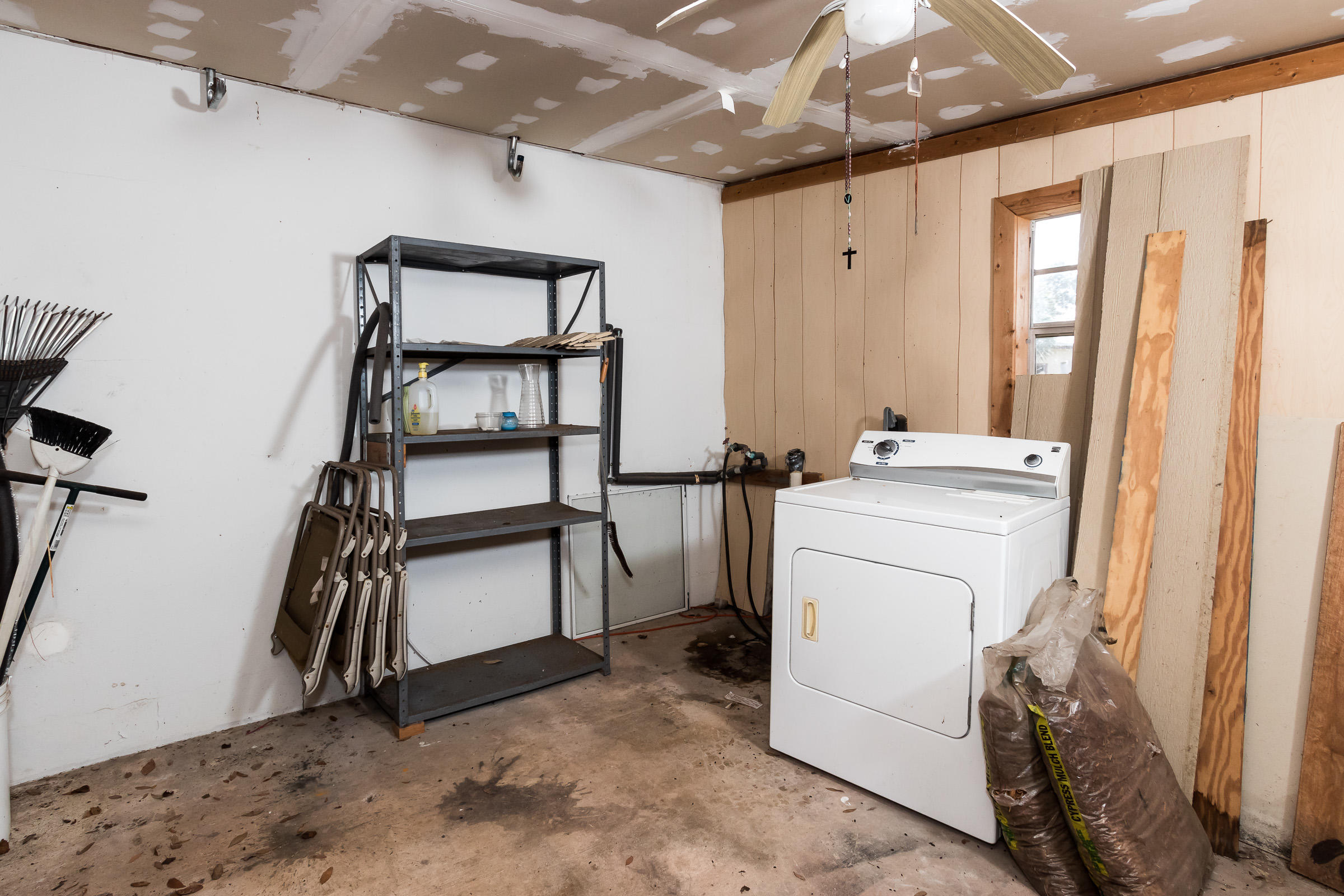 OAK TREE PARK - Residential