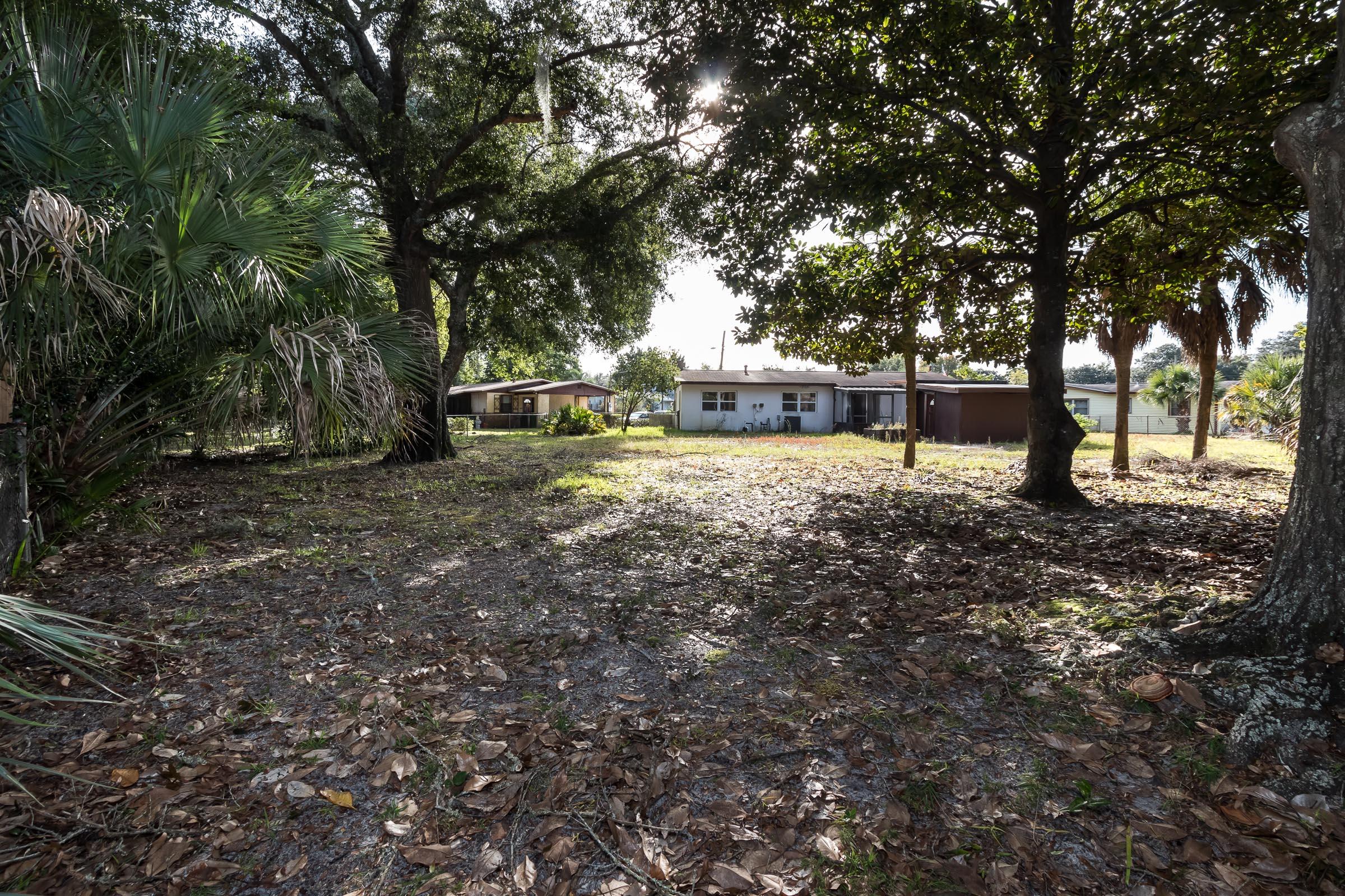 OAK TREE PARK - Residential