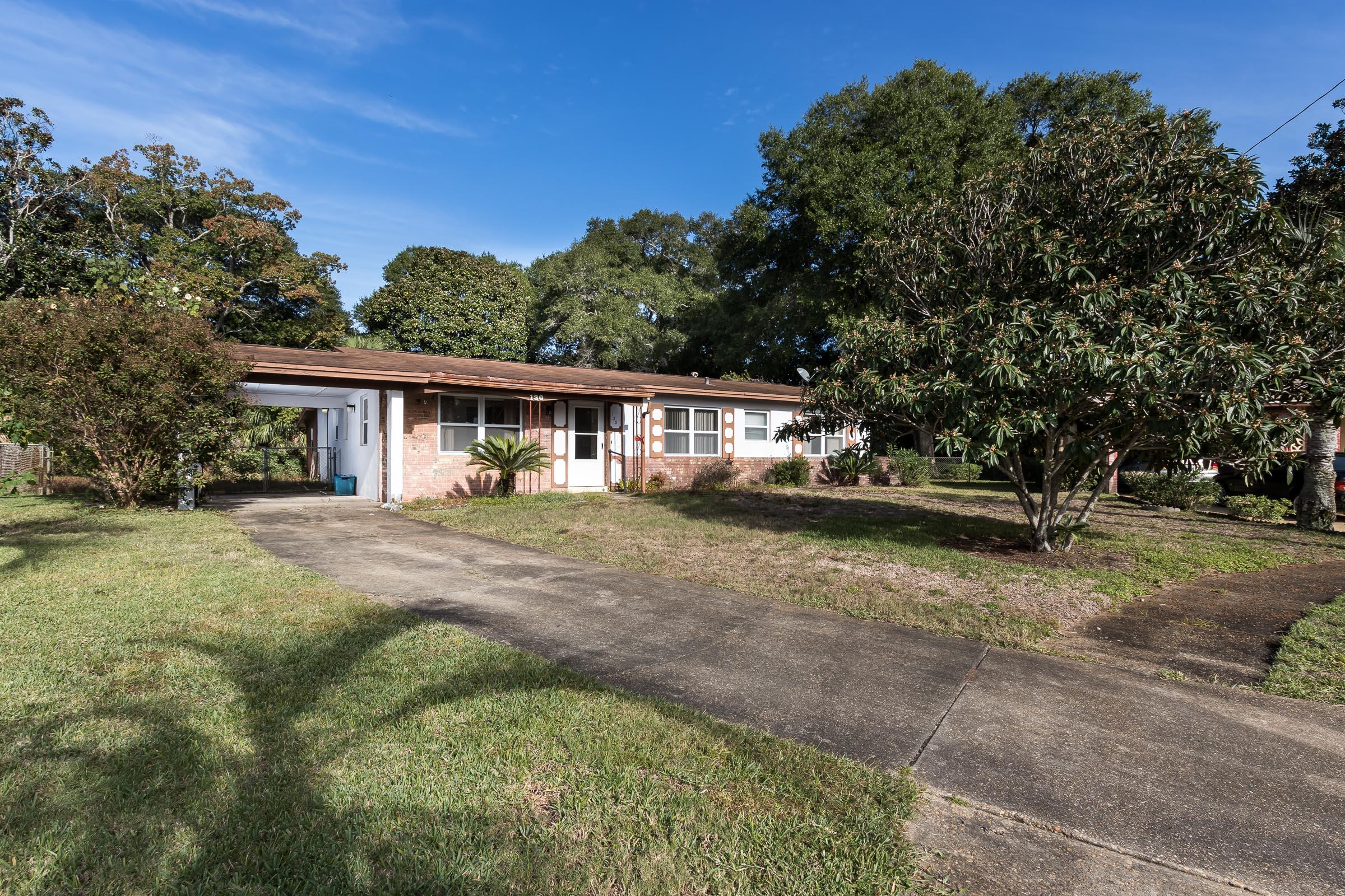 OAK TREE PARK - Residential