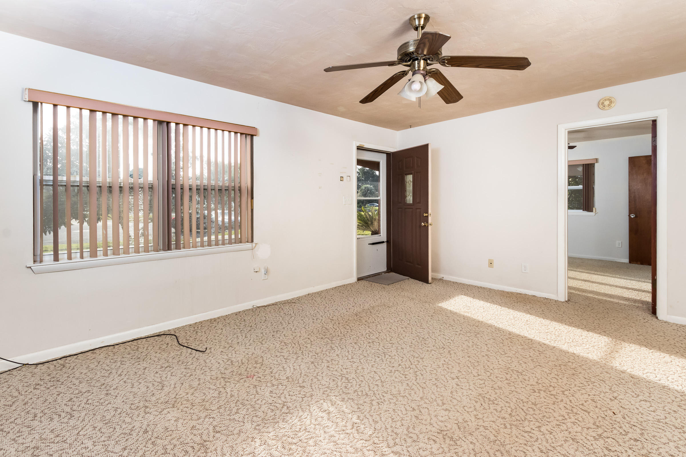 OAK TREE PARK - Residential