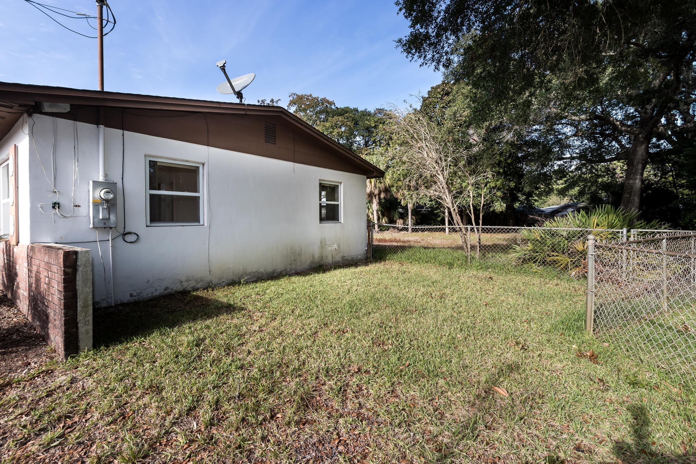 OAK TREE PARK - Residential