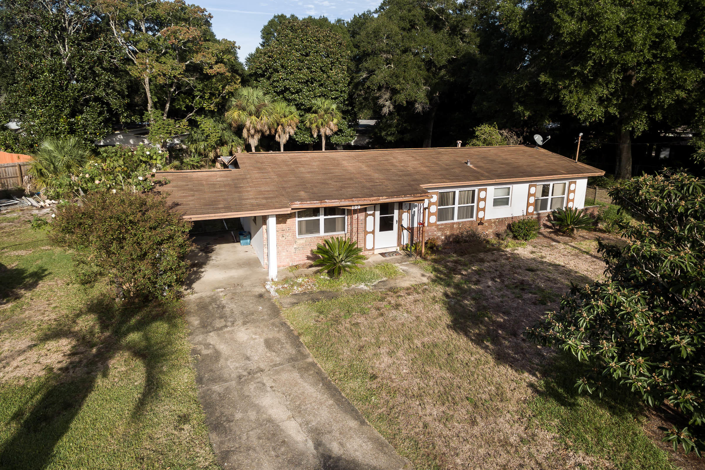 OAK TREE PARK - Residential