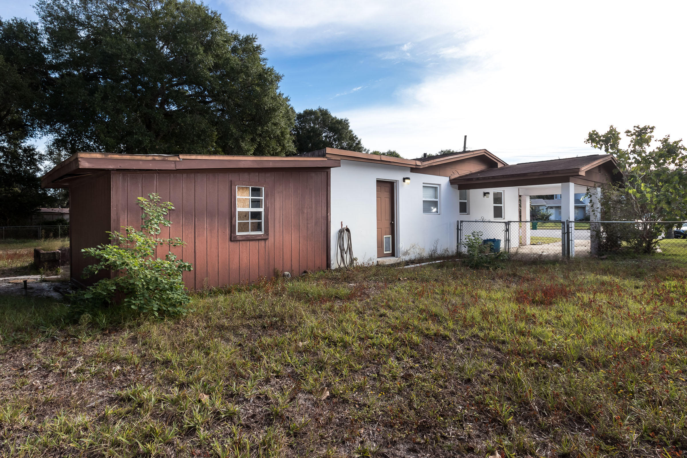 OAK TREE PARK - Residential