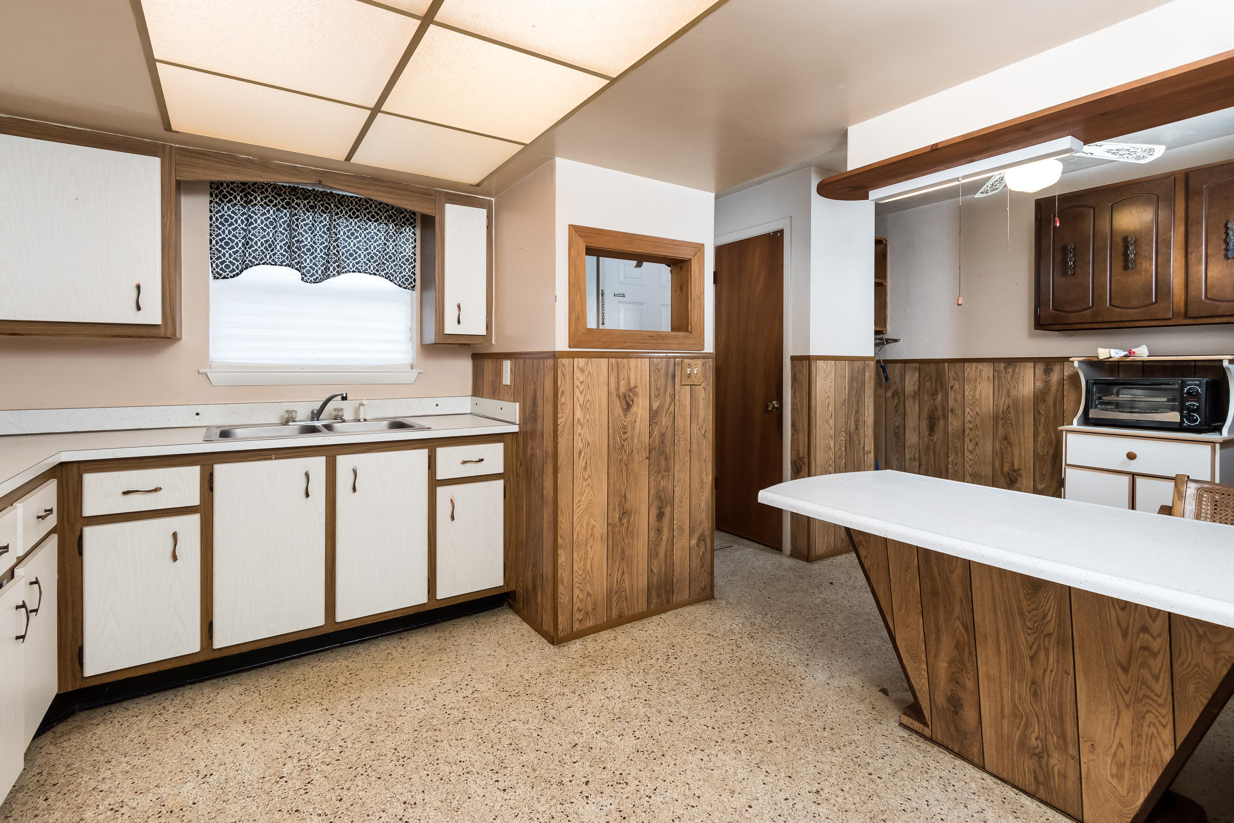 OAK TREE PARK - Residential