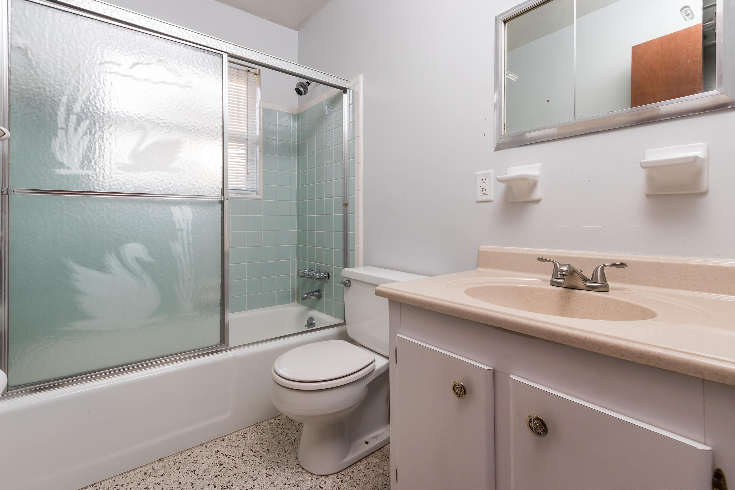 OAK TREE PARK - Residential