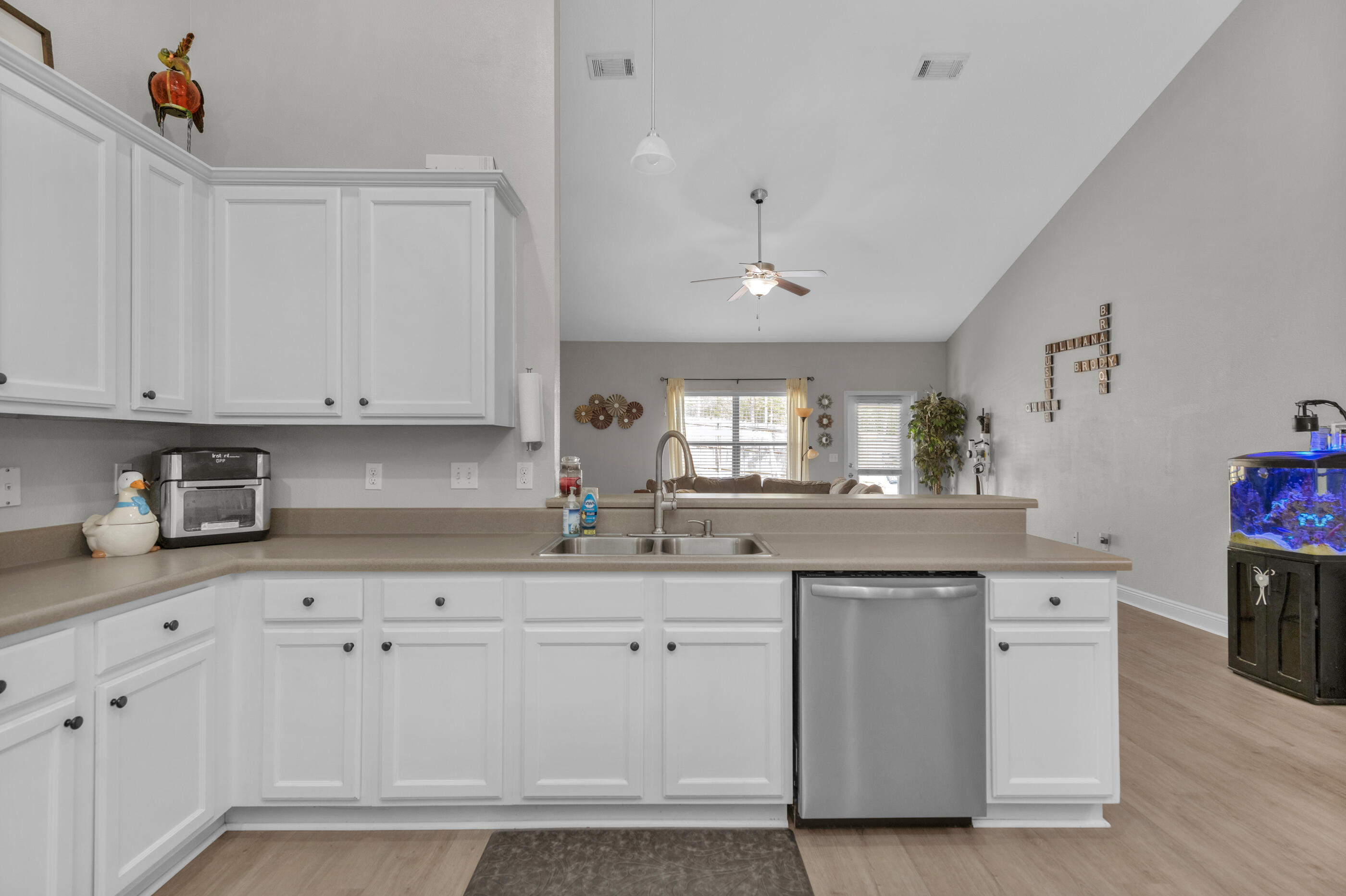 ROLLING RIDGE - Residential