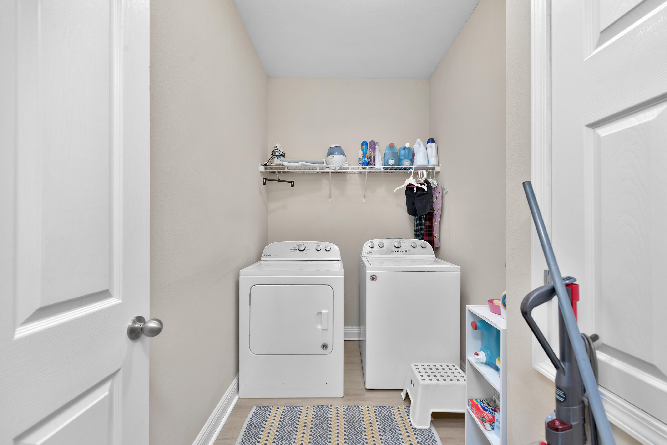 ROLLING RIDGE - Residential