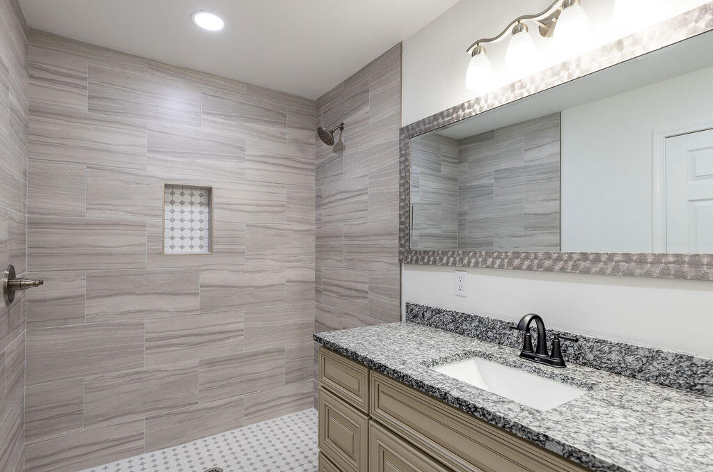 VESTA HEIGHTS 2ND ADDN - Residential